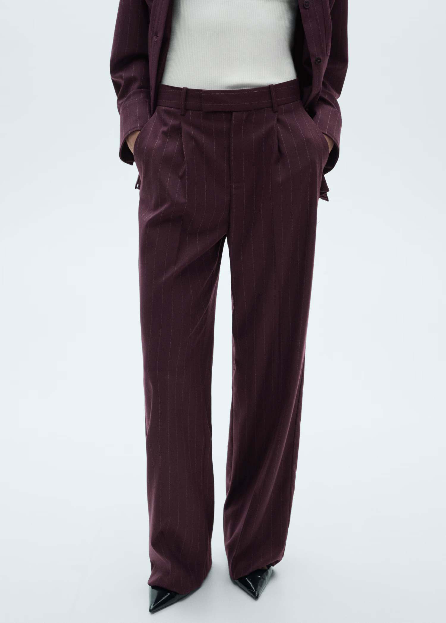 Pinstripe pleated pants - Women | MANGO USA | Mango (US/MX/AU)