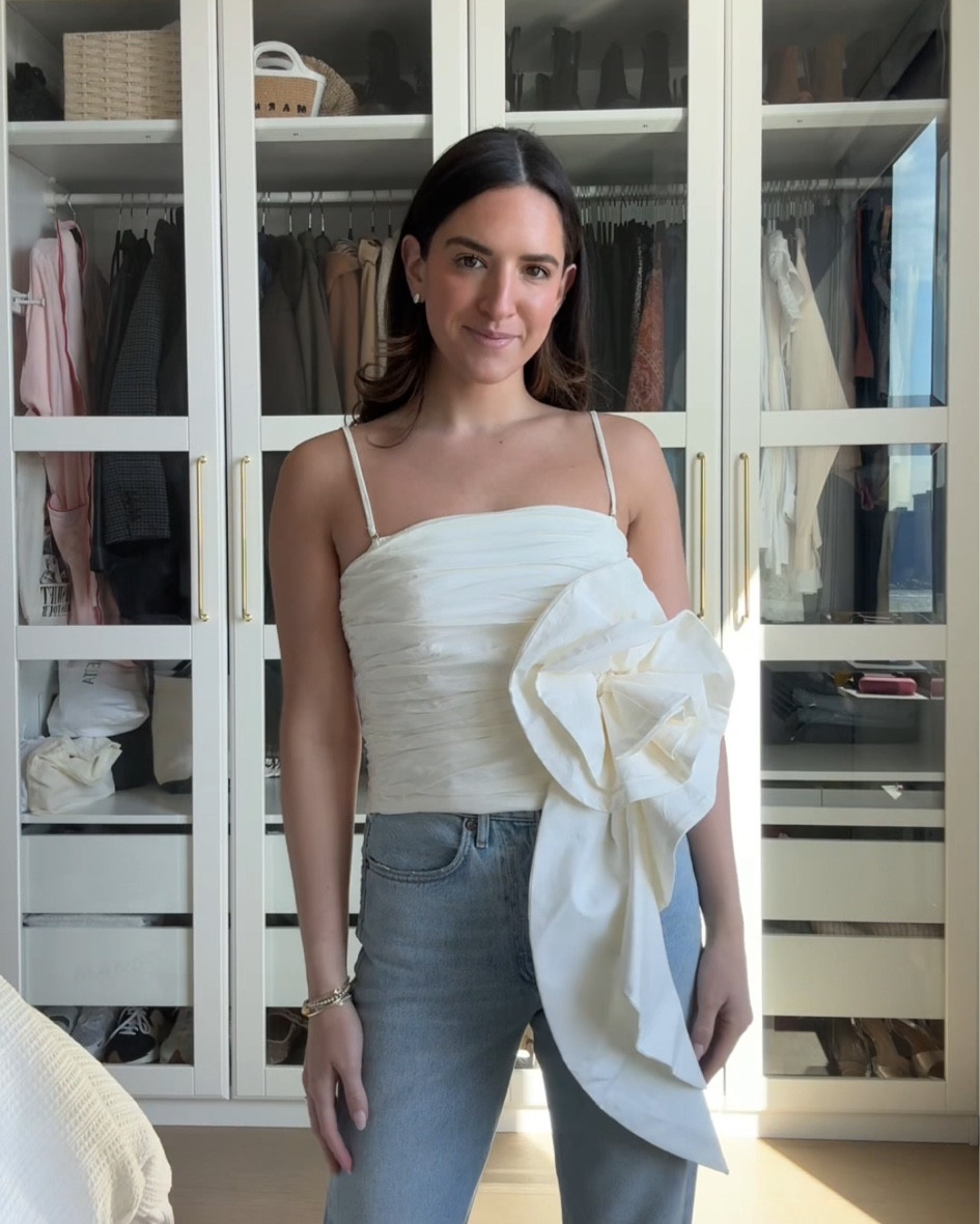 Size small top 

Spring top, date night top, bridal, weddingg

#LTKstyletip #LTKfindsunder50 #LTKfindsunder100