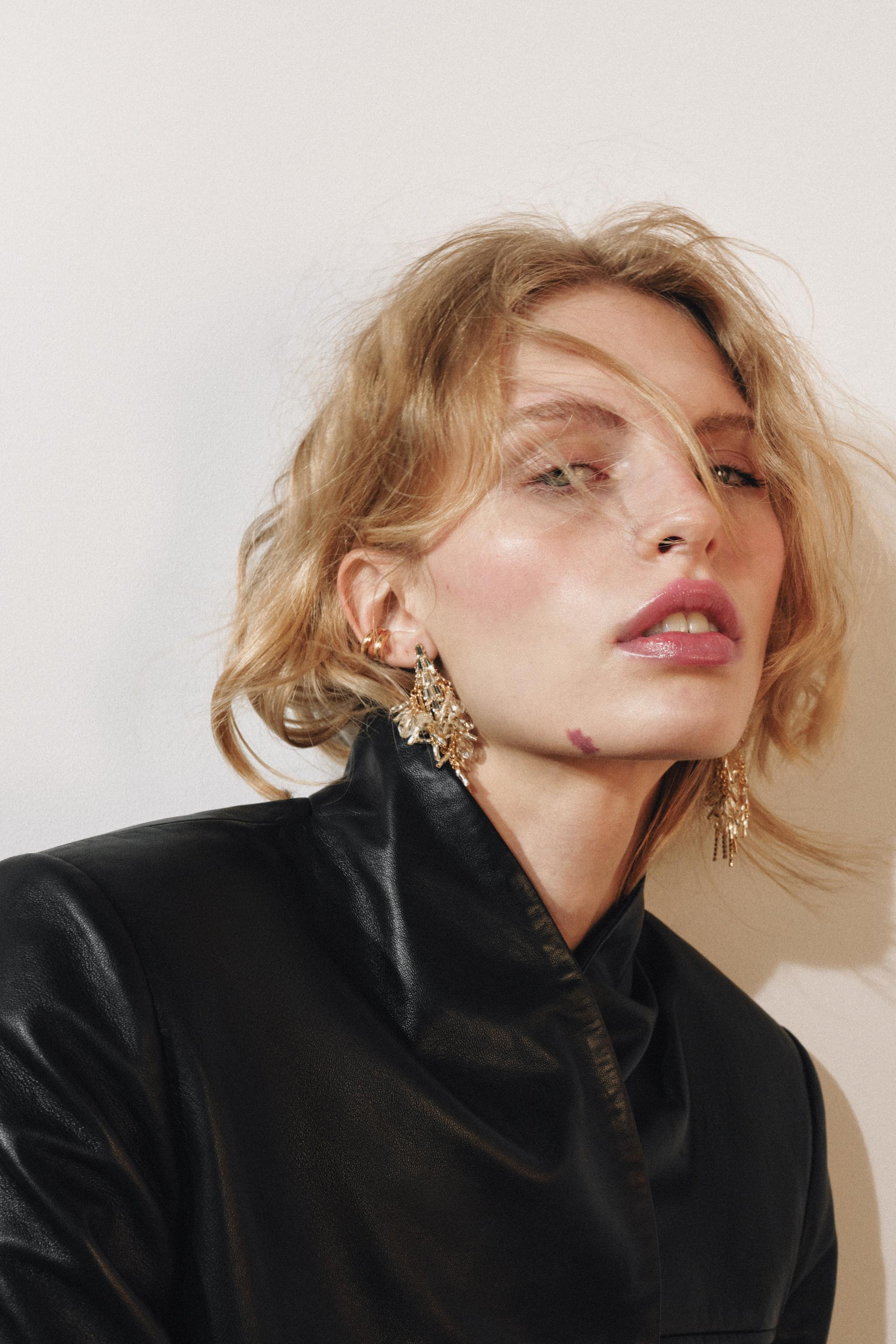 CRYSTAL CASCADE EARRINGS | Zara UK