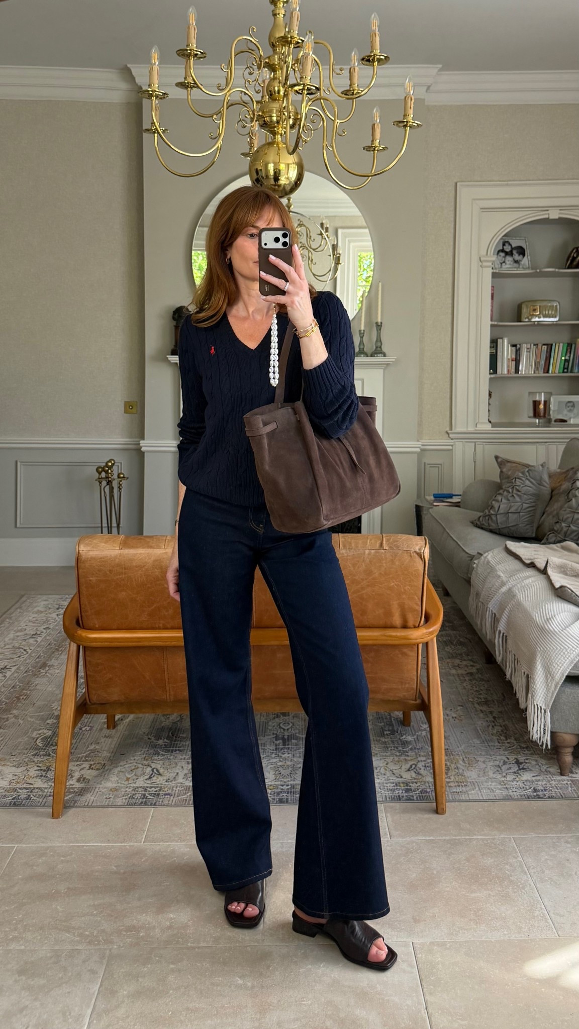 Navy monochrome outfit 💙
Polo Ralph Lauren v neck jumper size L
Indigo Zara jeans size 10
Brown leather mules
Brown suede handbag 

#LTKuk  #LTKxRalphLauren #LTKbag
