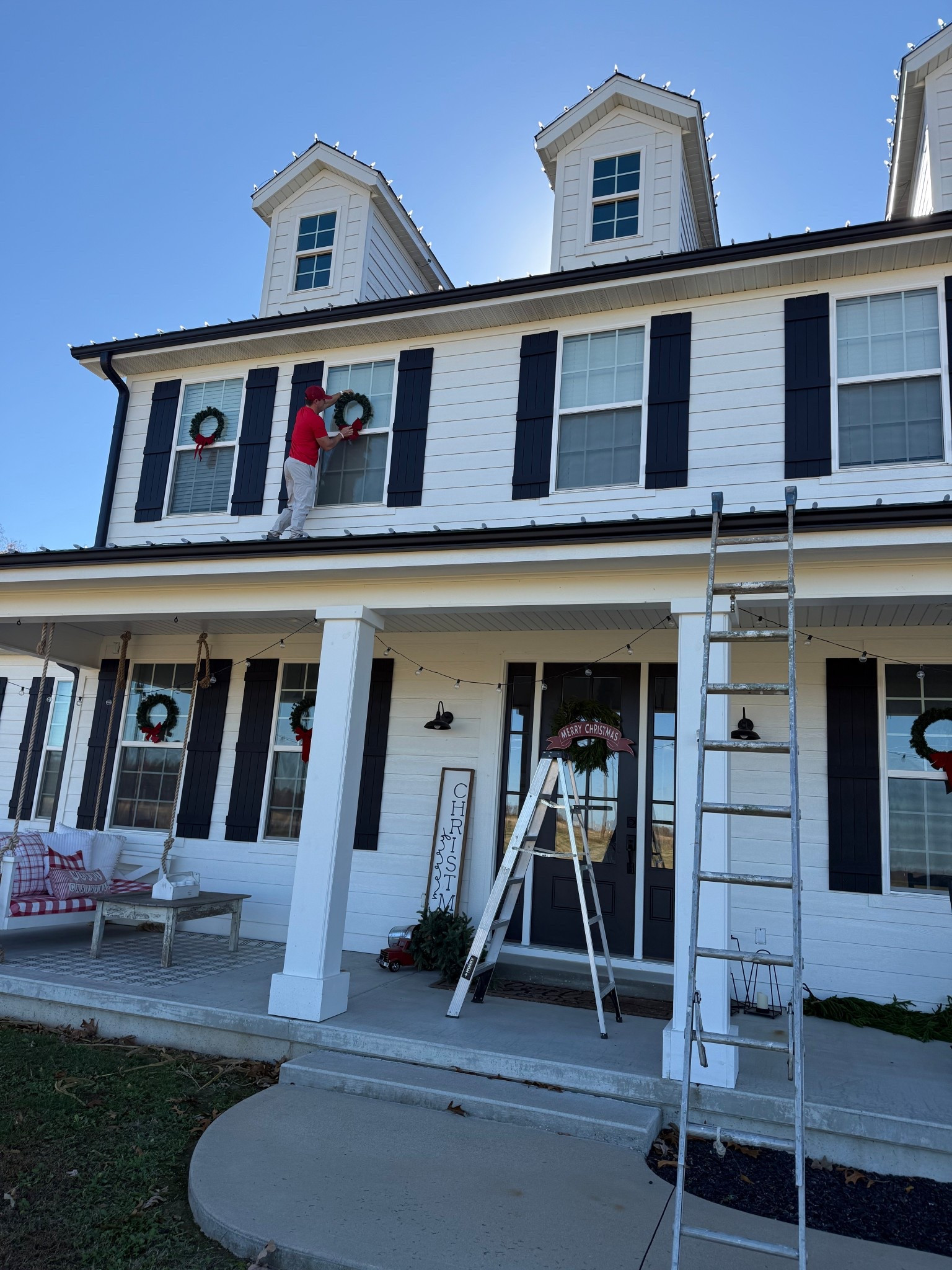 Window wreaths
Christmas wreaths 
