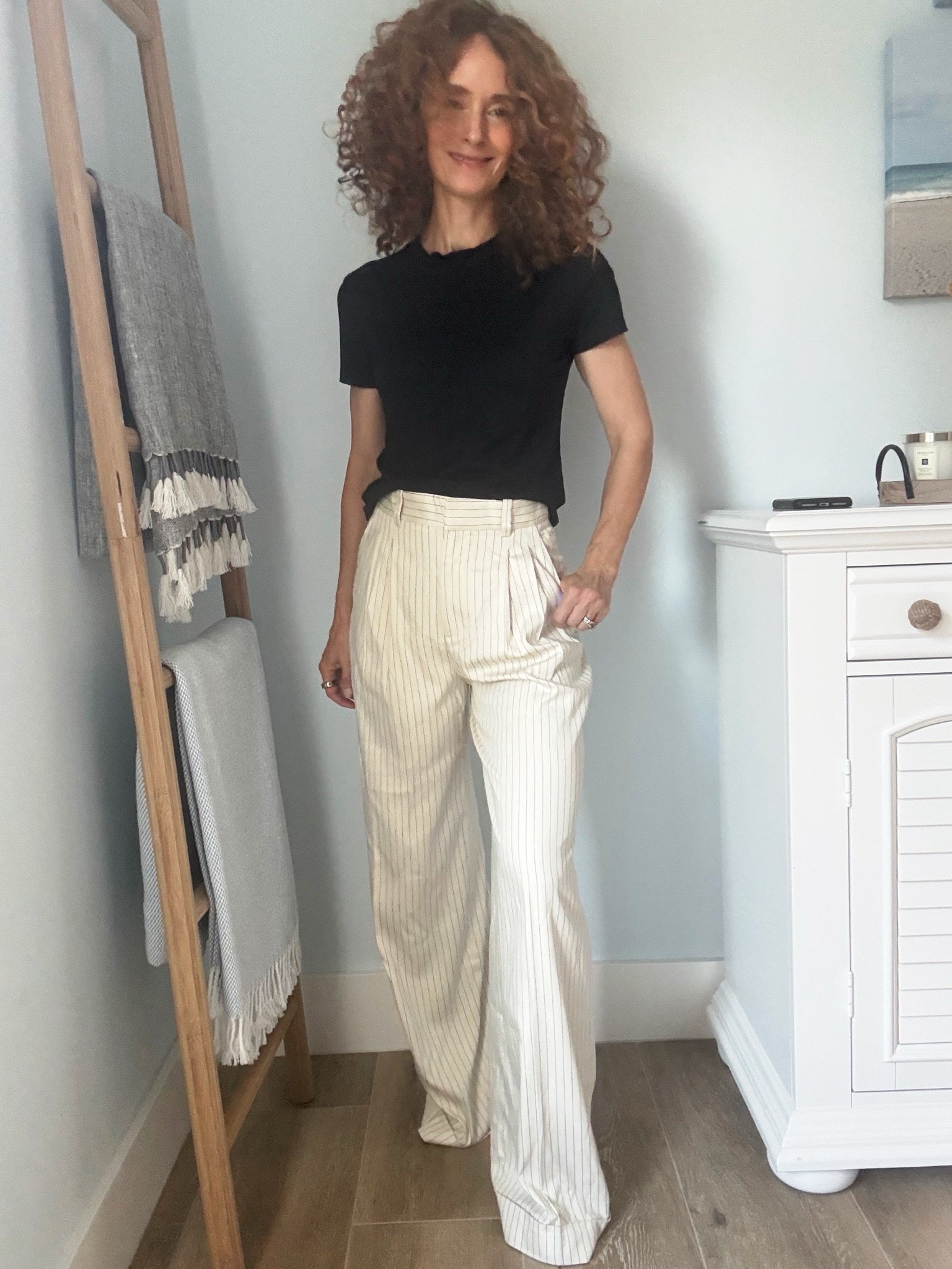Loving this pant. Classy and chic. Flowy and comfortable. Great to dress up in summer or wear all day long with sneakers
Let me know what you think
#europeaninnewyork

#LTKSeasonal