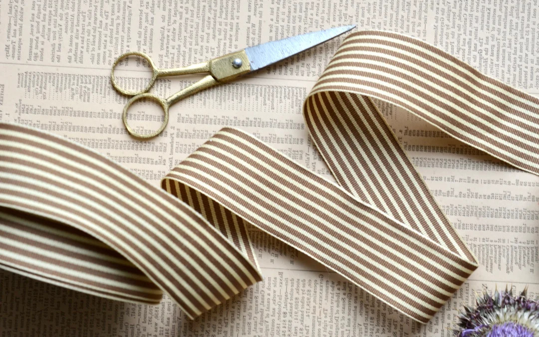 30 Yard Roll of Chocolate Brown and Cream Striped Grosgrain Ribbon - Etsy | Etsy (Global)