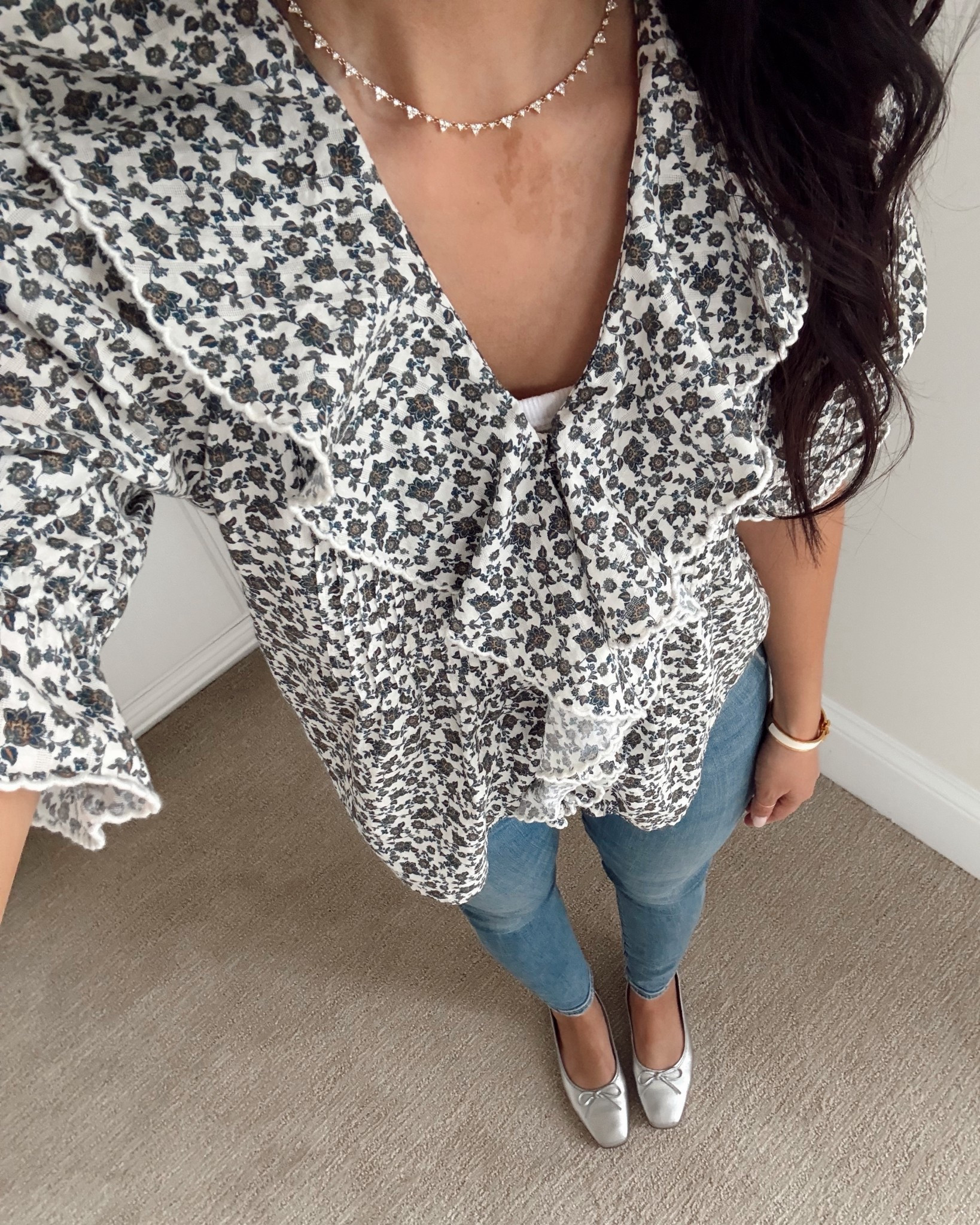 Loving this top so much! Reminds me of Doen but for less!

Madewell, look for less, Doen dupe, blouse, ruffle top, floral top, spring top, ootd 

#LTKmomlife #LTKootd #LTKgrwm