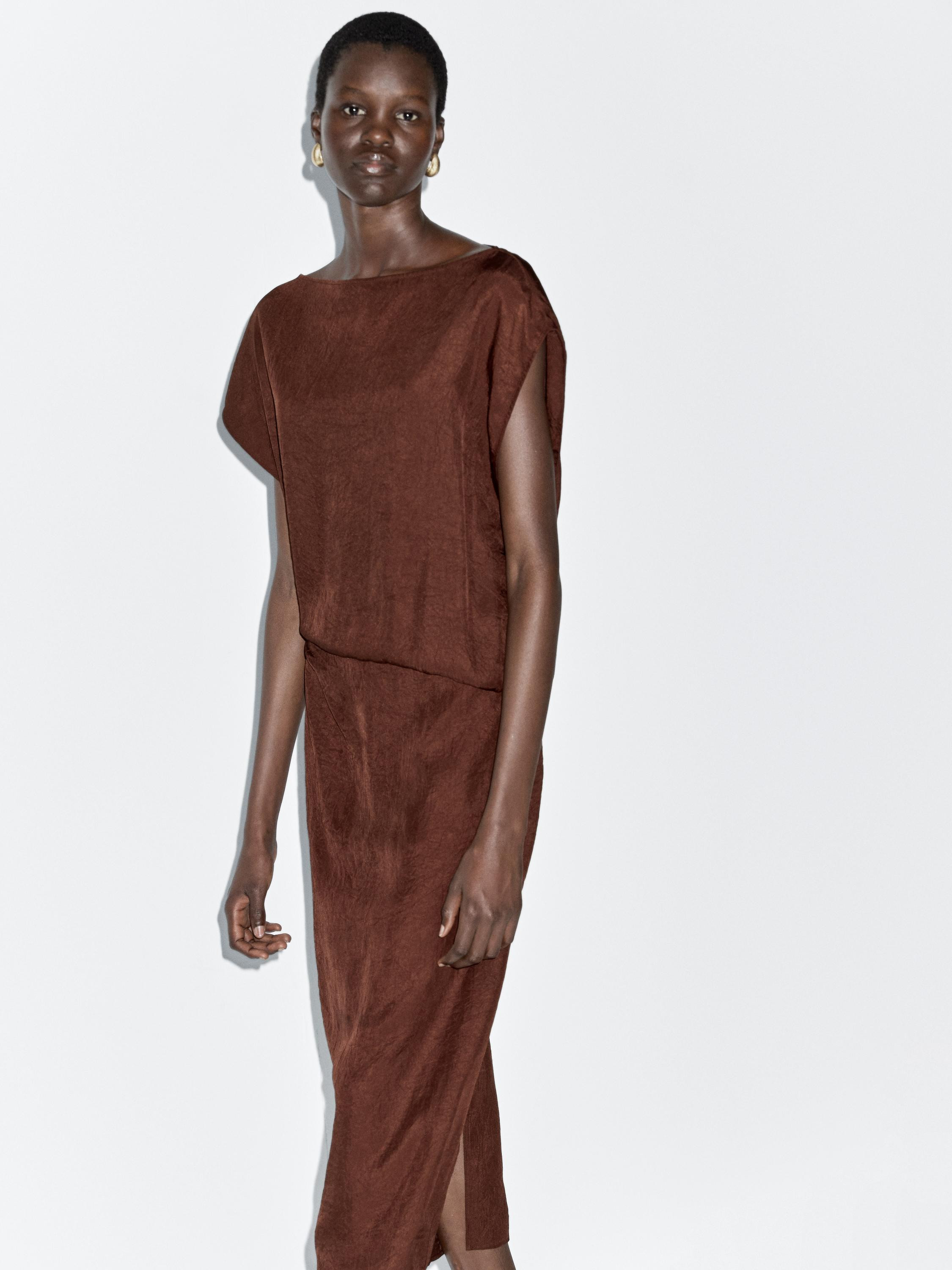 Long dress with gathered waist detail | Massimo Dutti US