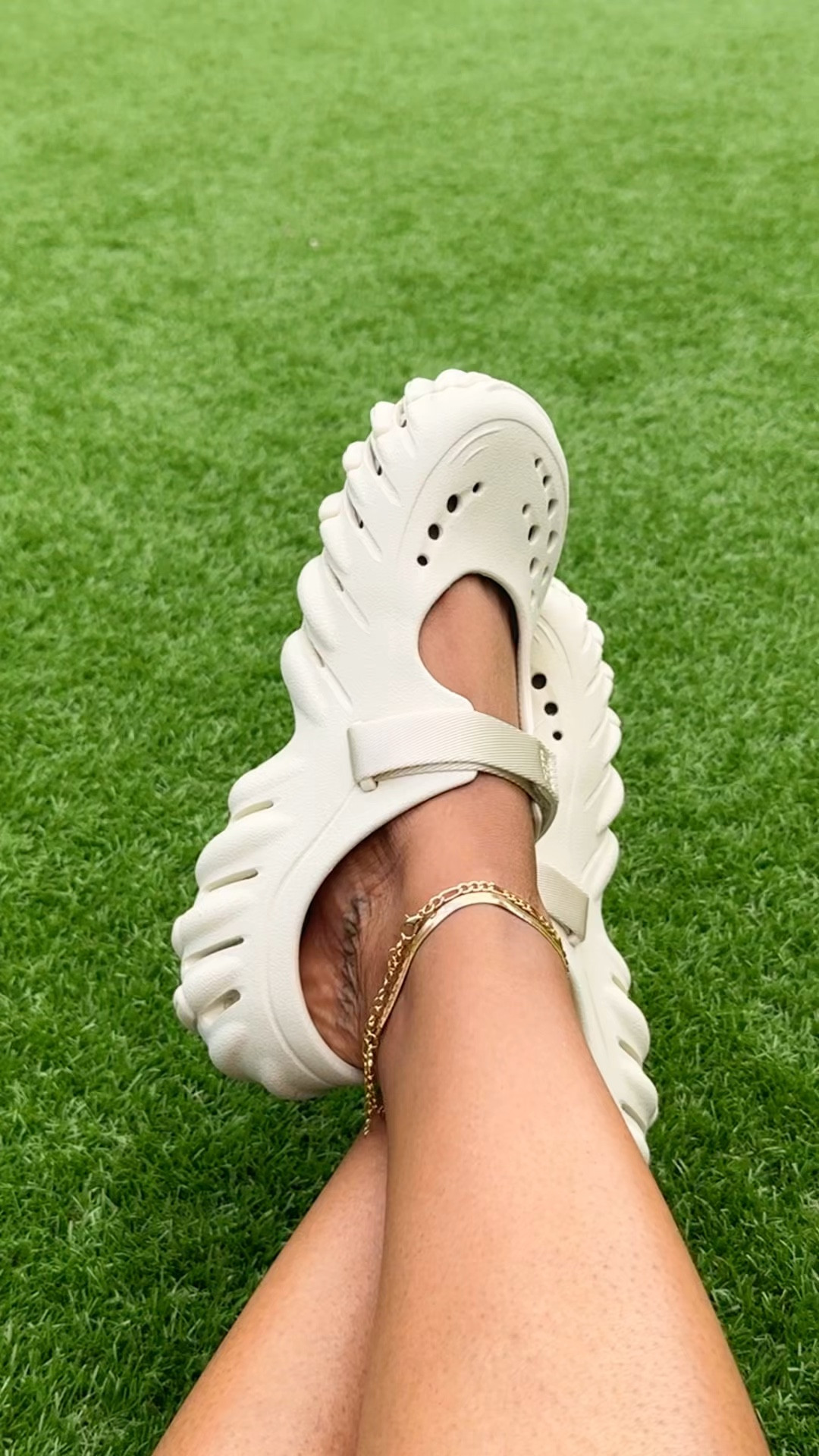 Not me side-eyeing Crocs... then immediately adding these to cart
Be
honest... are these a yes or am I reaching?
#crocs

#LTKMidsize #LTKmomlife #LTKPlusSize