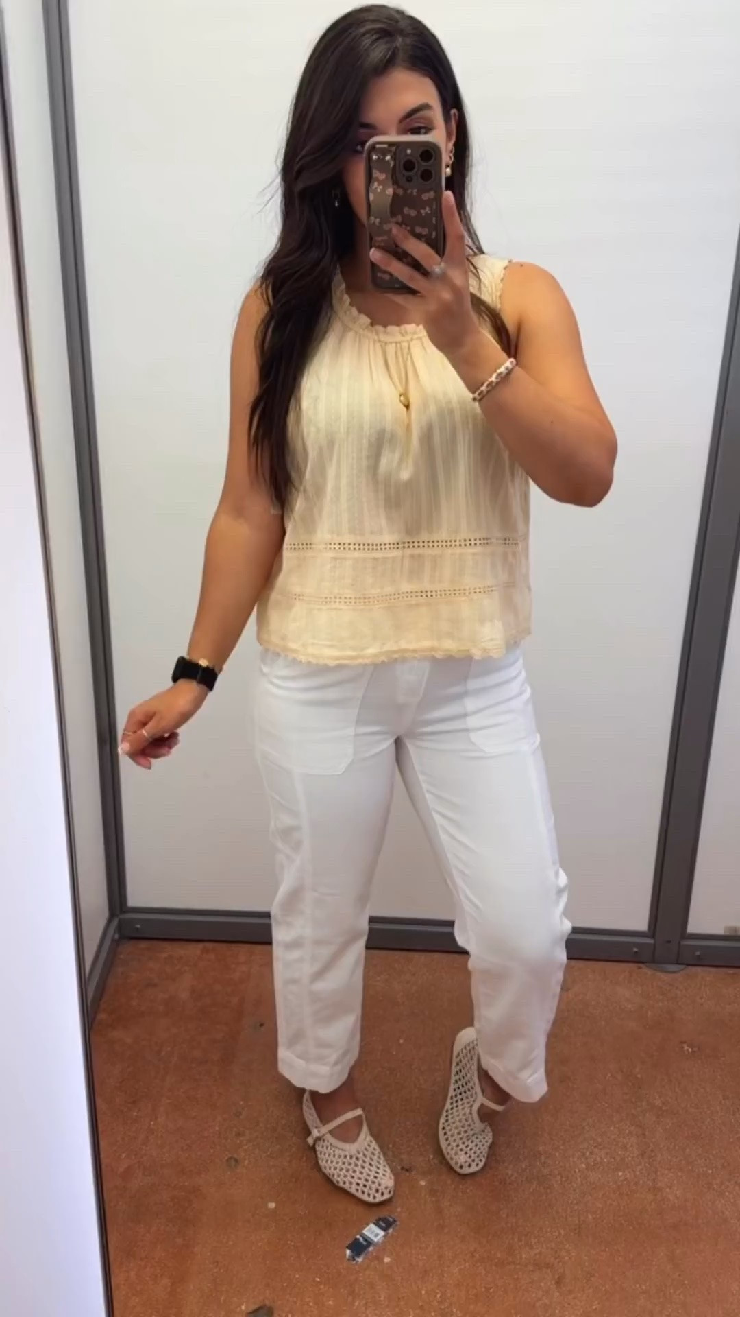 Walmart outfit idea 💛

•Jeans in size 
•Top in size S

Walmart fashion, Walmart style, affordable fashion

#LTKootd #LTKmomlife #LTKgrwm