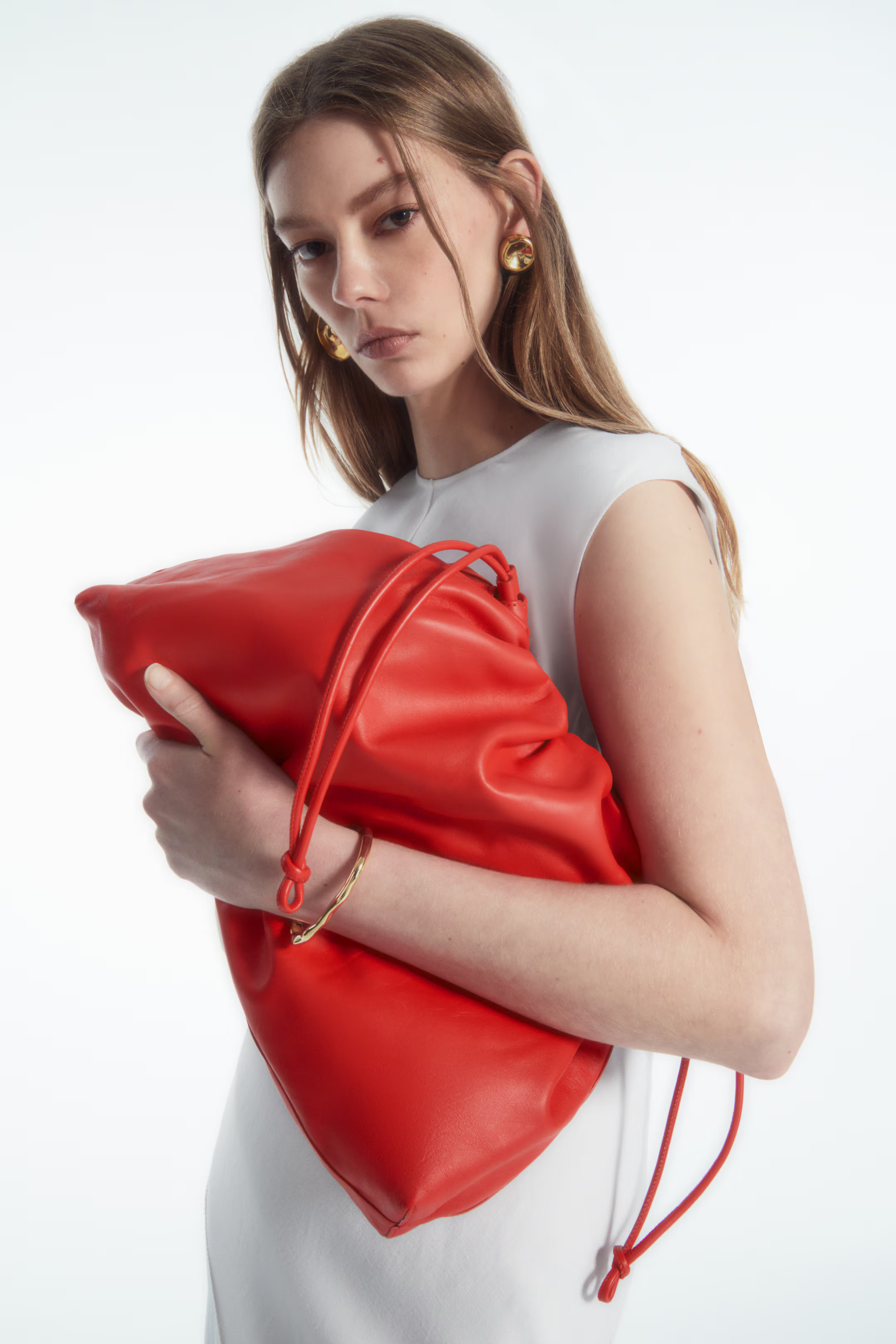 CAVATELLI CLUTCH - LEATHER - RED - Ladies | H&M GB | H&M (UK, MY, IN, SG, PH, TW, HK)