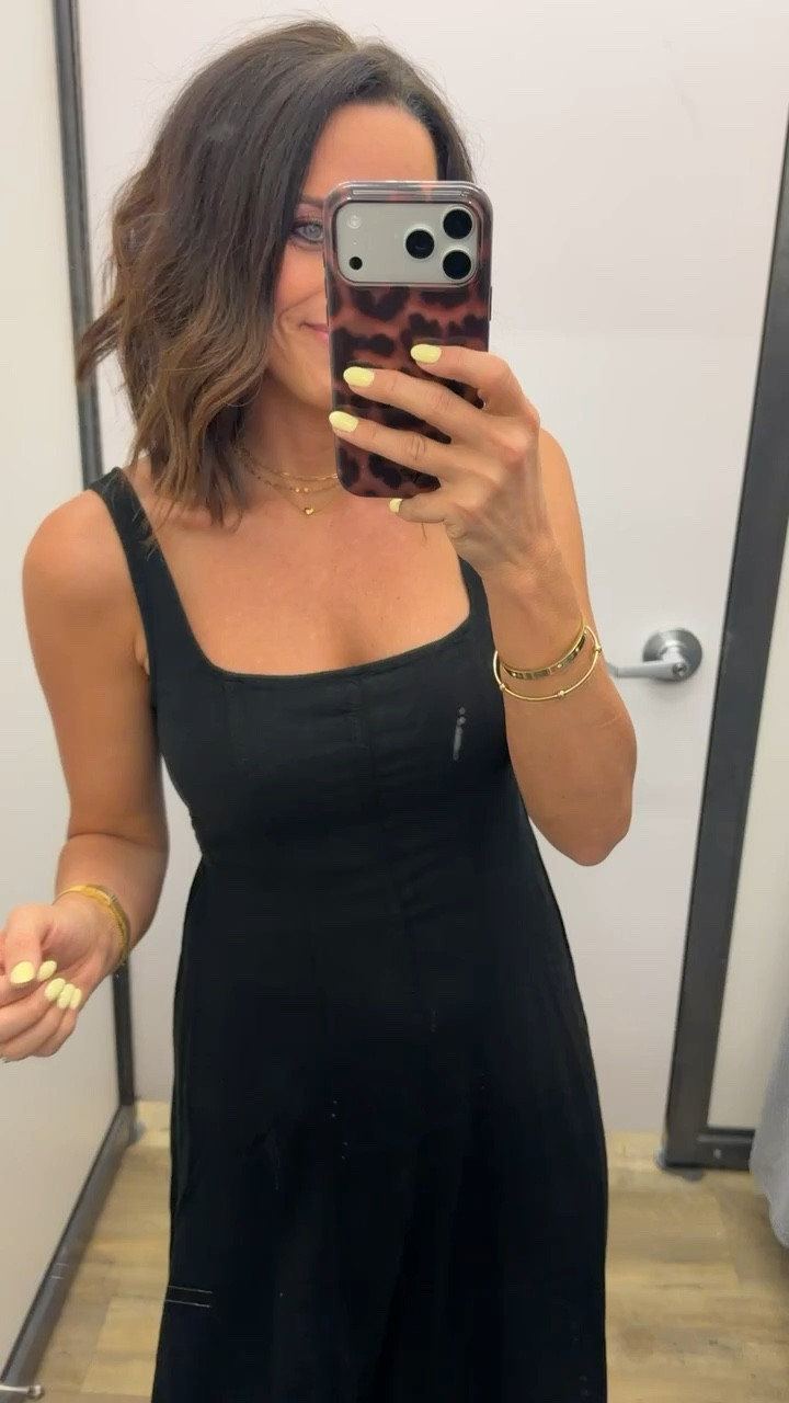 this one surprised me in the best way 🤍 the fit on this linen blend dress is so flattering and easy — one of those you can dress up or keep super casual all summer! in a size xs!

#oldnavystyle #summerdress #linenstyle #casualsummeroutfit #everydaystyle #effortlessstyle #ltkstyle #ltkfashio

#LTKPetite