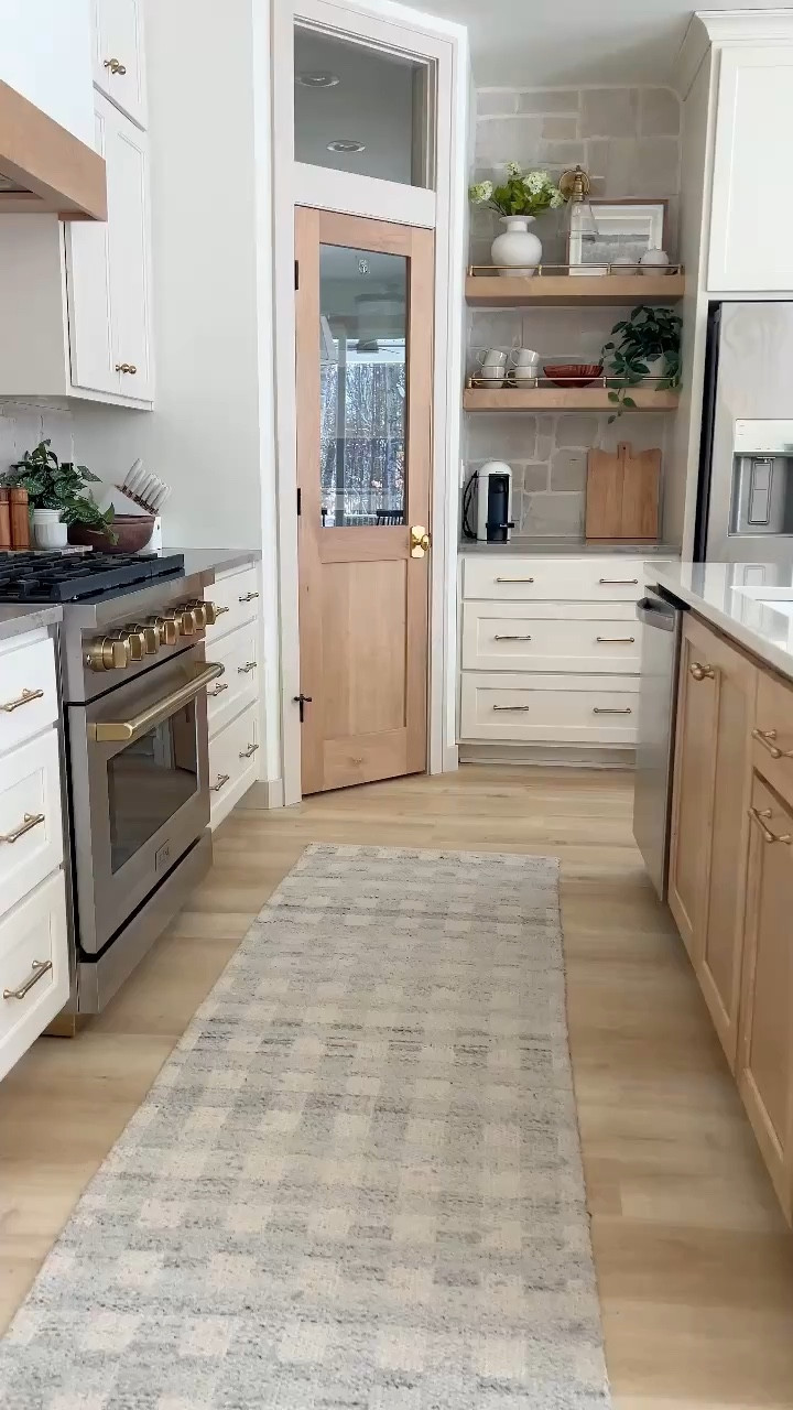 Wayfair home finds! 

Console table 
Bedroom furniture 
Canopy bed 
Leather chair 
Pendant lighting 



#LTKmomlife #LTKHome #LTKSaleAlert