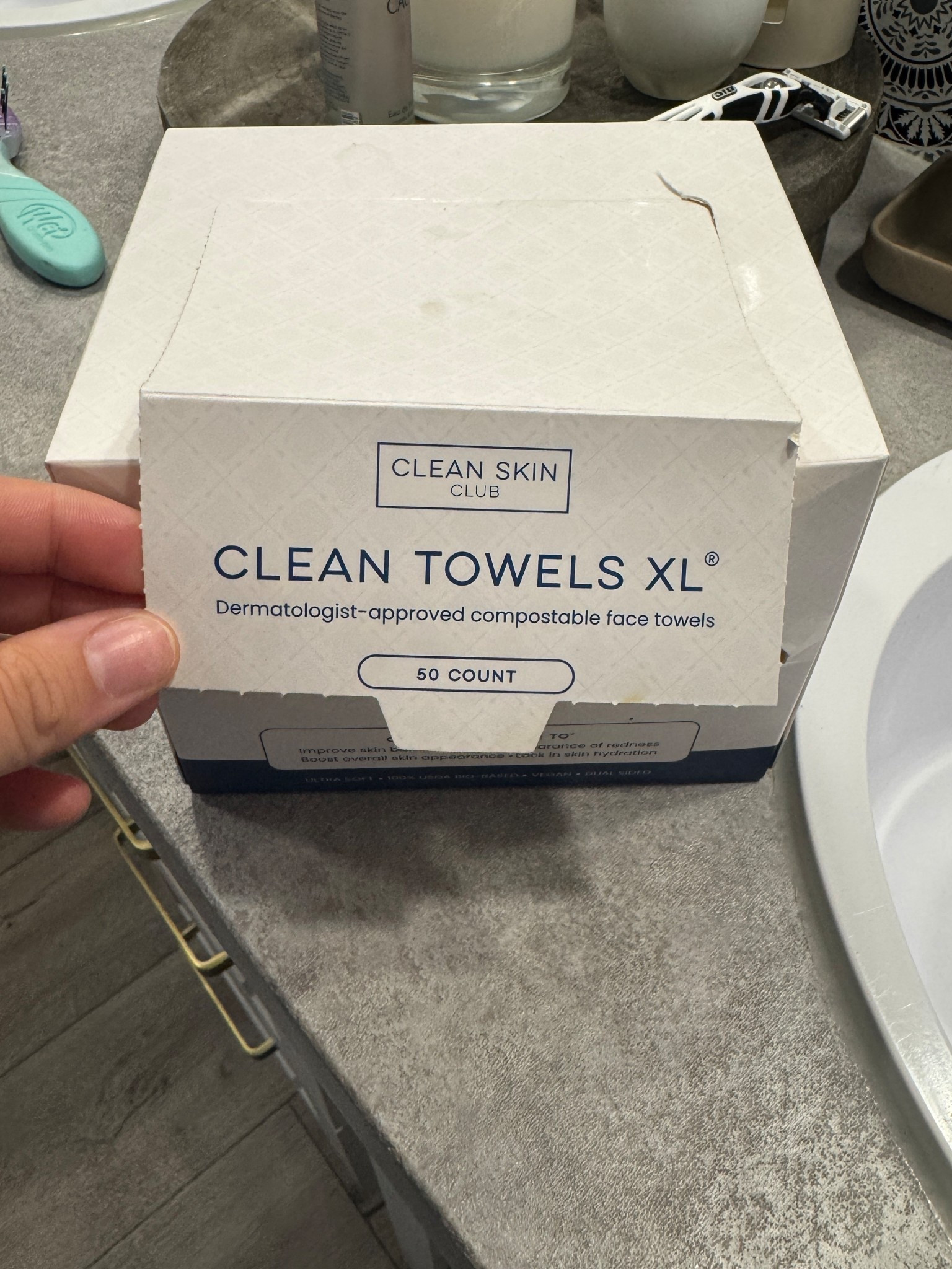 If you’re not using these yet… you’re missing out 🧖🏼‍♀️
The Clean Skin Club towels are SO good — super soft, disposable, and way more hygienic than a regular towel (especially for breakout-prone skin).
The XL pack is on sale for Prime Day so I stocked up! Linked in my LTK 💧✨

#PrimeDayFinds #CleanSkinClub #LTKBeauty #SkincareHack #AmazonMustHaves

#LTKBeauty #LTKSaleAlert #LTKHome