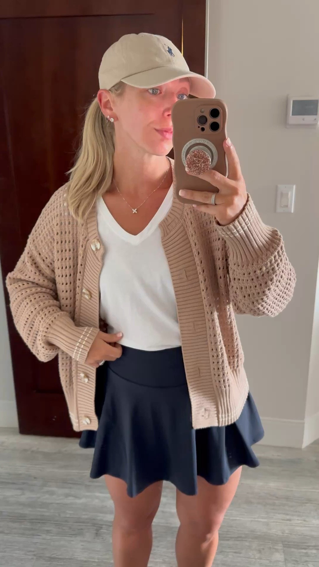 Skirt runs small, sized up to a medium
Cardigan runs big, size XS

Athleisure, Varley, travel ootd

#LTKootd #LTKSaleAlert #LTKPetite