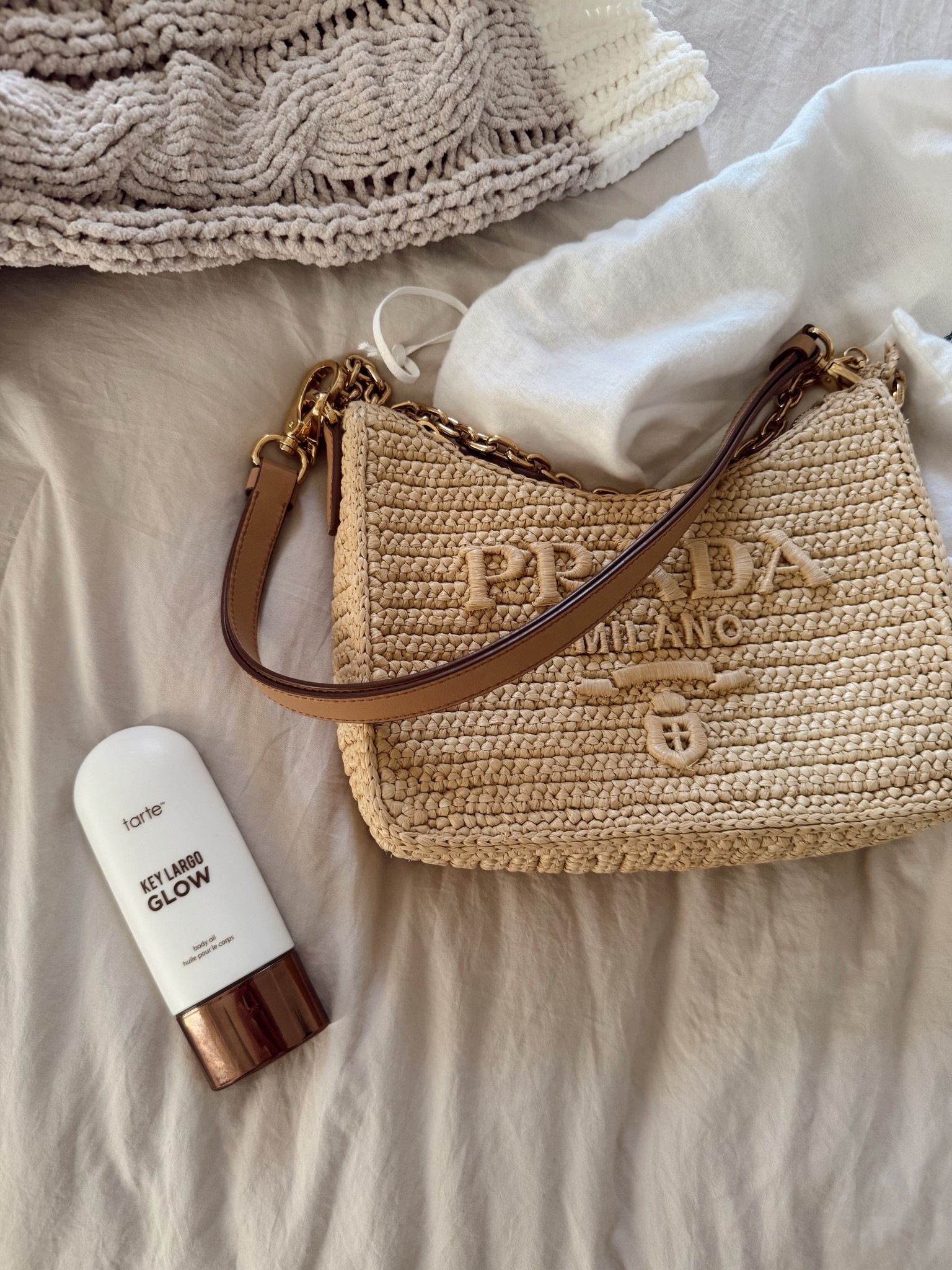 Get this body oil glow! So underrated and so lovely on! ✨

#LTKCyberWeek #LTKGiftGuide #LTKBeauty