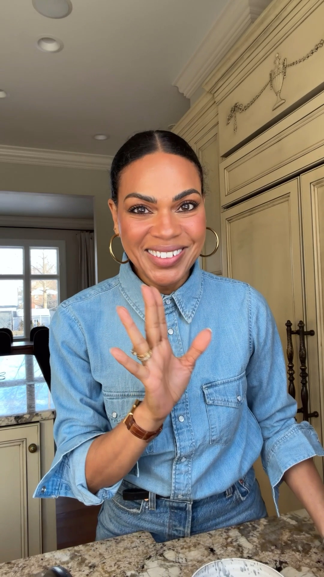 SO MANY Q’s from my year check in!
1. HRT
LOVE it! Talk to your doctor and get @drmaryclaire's book on menopause. HRT brought me back to life!

2. What I eat
Fiber & protein! I prioritize protein because it makes me feel amazing. Animal protein gives me energy & keeps me full. Instead of mayo I'll do lactose free fage yogurt. Fiber: squash, raspberries, avocado, chia, kiwi, etc. 
100g protein 30g fiber a day

3. Workout 
10k steps. I walk 45 min a day, non negotiable. Can be broken up. Love a weighted vest. 3 days/wk @fitwithcoco pilates -  she incorporates weights. 


#LTKstorytime #LTKOver40 #LTKmorningroutine