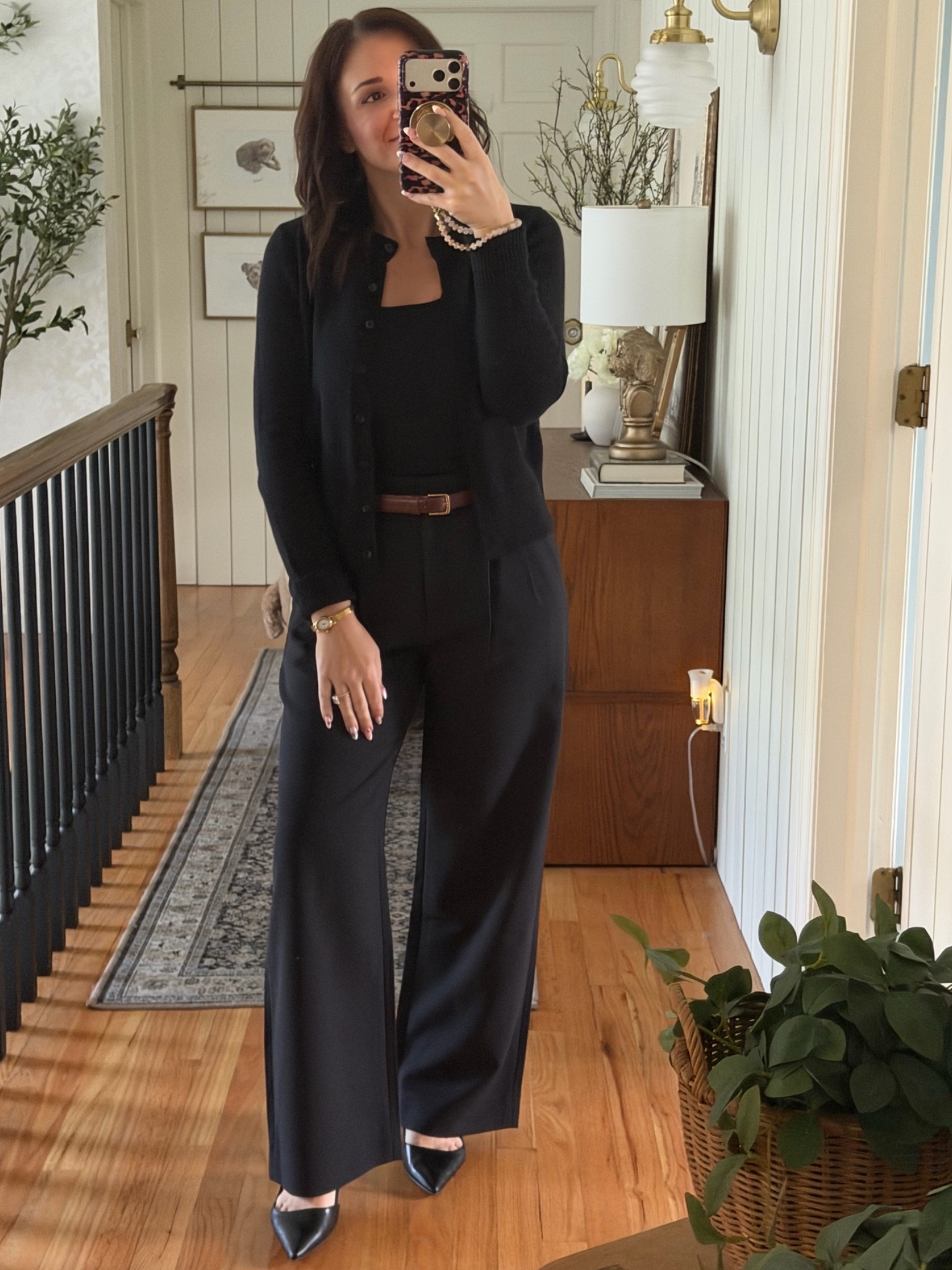 Business casual🖤🤎

Petite friendly pants! Wearing 26 short
Tops size small

#LTKPetite #LTKSaleAlert