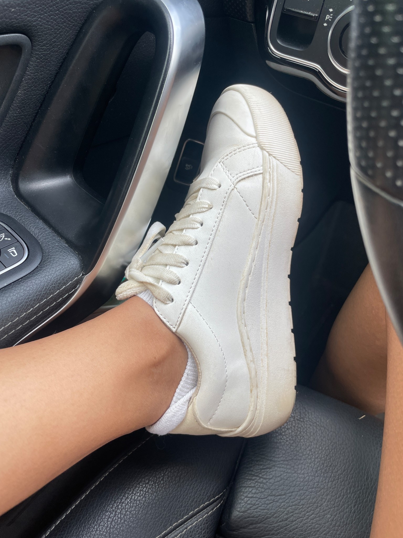 These are the BEST WALKING SHOES EVER! Also, what a bonus that they’re not ugly! I wore them all over Thailand Vietnam and Singapore, I did not complain once during our travels! I also wore these all around San Miguel De Allende and they were great for that trip as well! Grab these while they are on sale (I’m grabbing myself a second pair for when these die on me lol). 


DSW shoes dsw sneakers inexpensive sneakers walking shoes walking sneakers white sneakers comfy shoes comfy sneakers comfortable sneakers white shoes white sneaks Dr Scholl’s shoes Dr scholls sneakers Dr scholl’s sneakers best walking shoes best vacation shoes vacation essentials vacay shoes 

#LTKShoeCrush #LTKSaleAlert