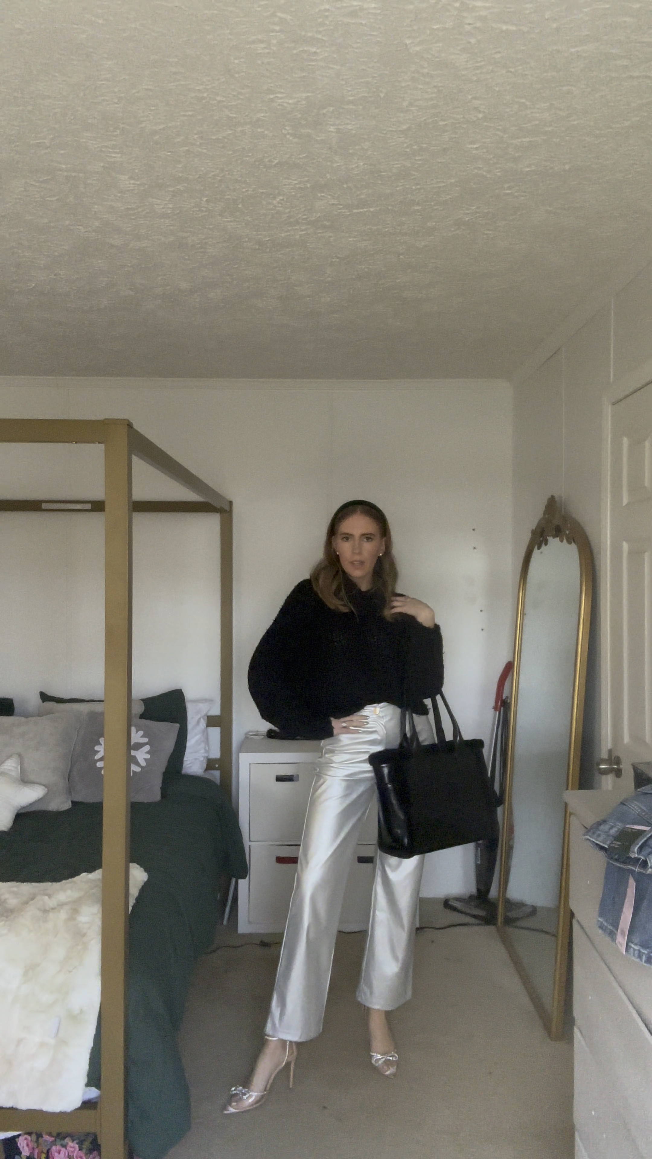 Felt all the NYC vibes with today’s outfit! Earrings are on sale for $11! 

#LTKsalealert #LTKVideo #LTKfindsunder50