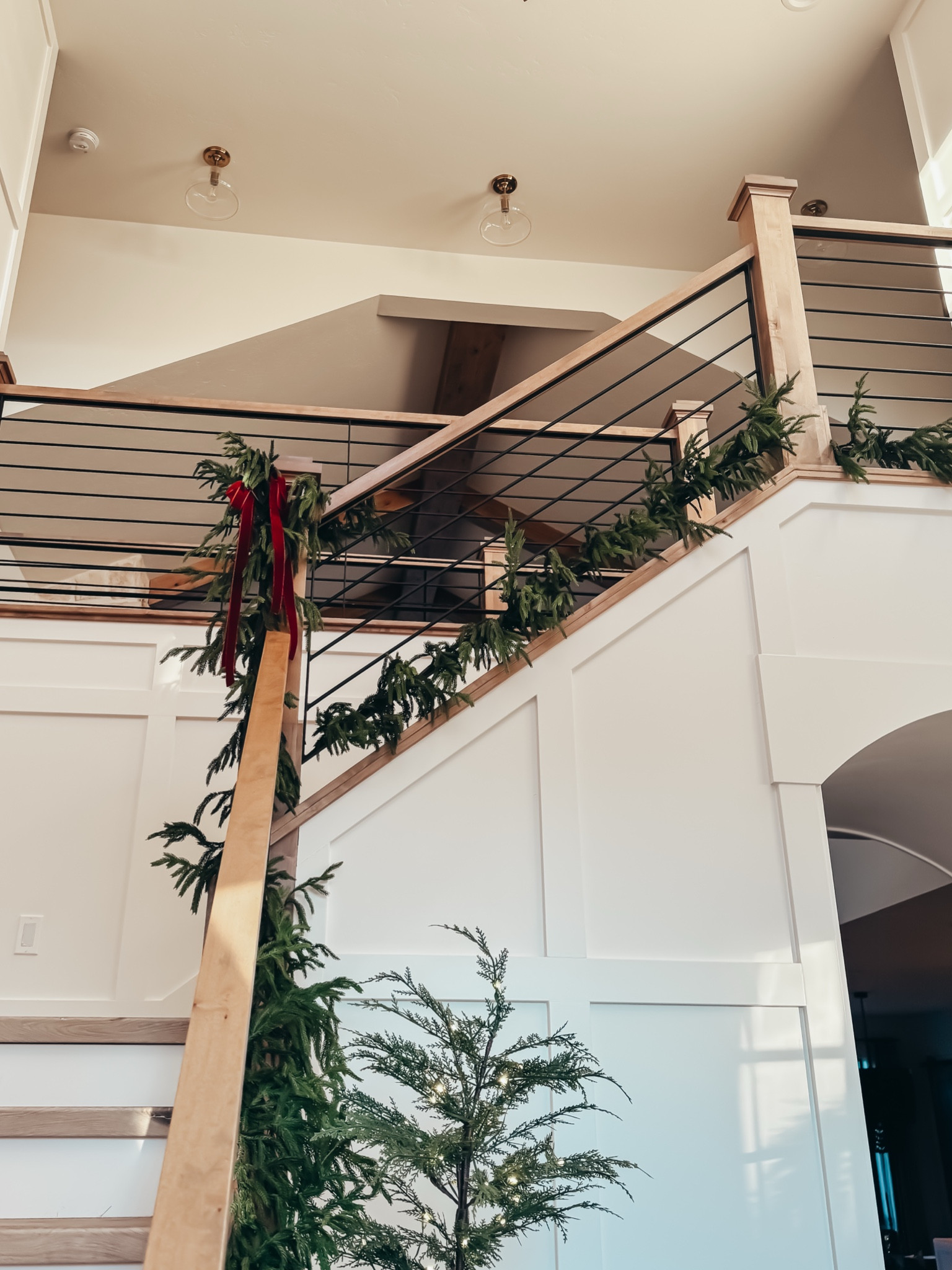 My favorite garland is on sale!! 

#LTKSeasonal #LTKHome #LTKHoliday