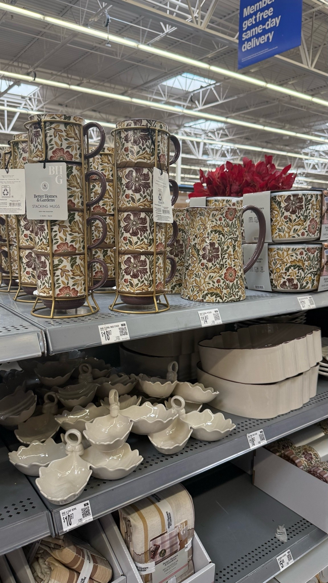 Walmart fall kitchen finds are SO good this year! The floral mugs, serving pieces + cozy autumn details look way more expensive than they are!

Walmart fall decor - fall kitchen decor - floral mugs - affordable fall finds - Better Homes & Gardens - cozy home decor

#LTKHome #LTKSeasonal #LTKmomlife