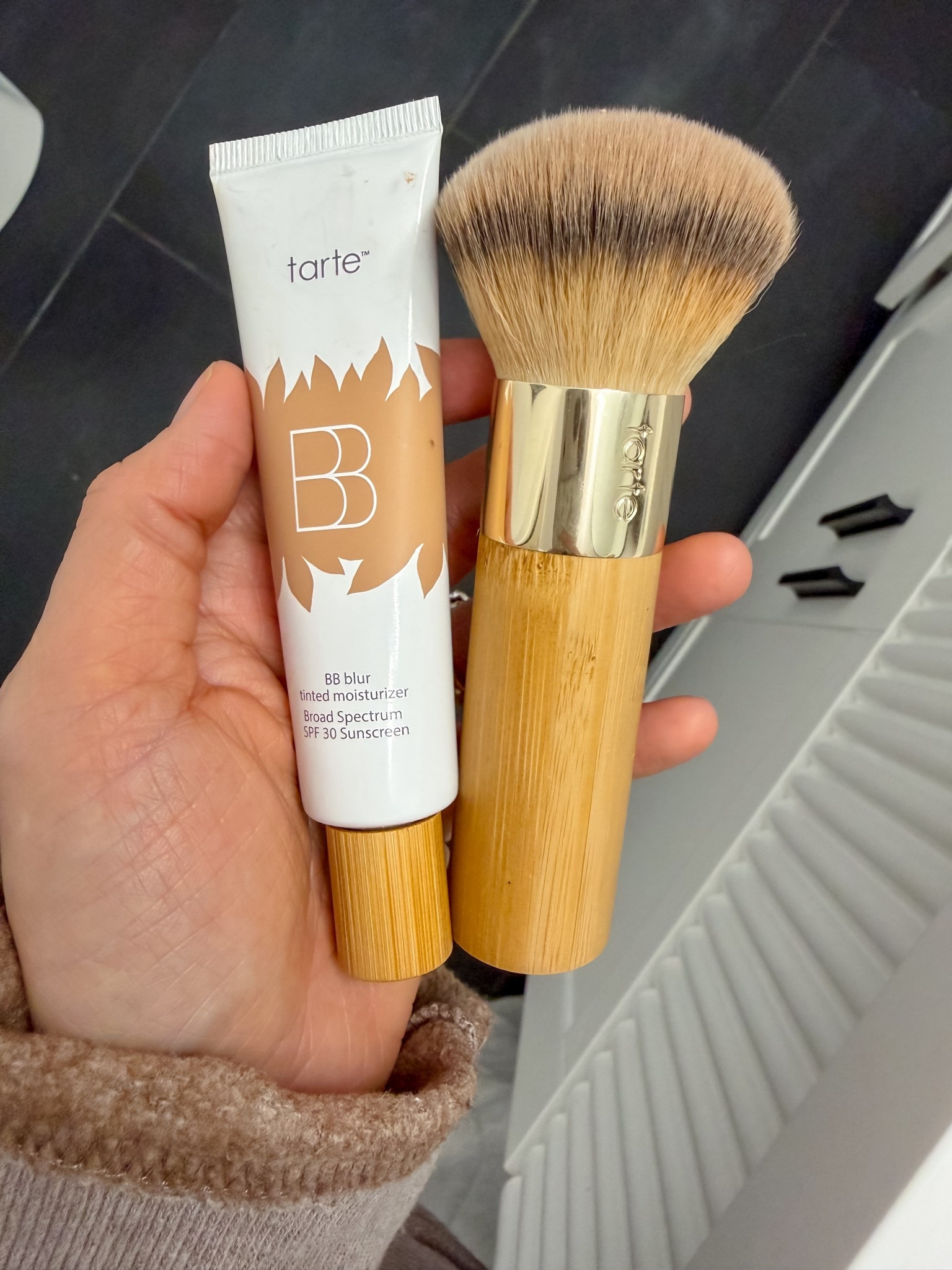 the essentials 💋

#LTKmomlife #LTKgrwm #LTKdayinmylife