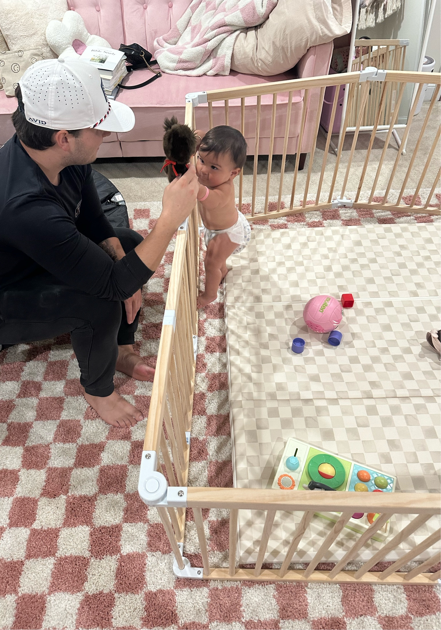 Baby playpen 