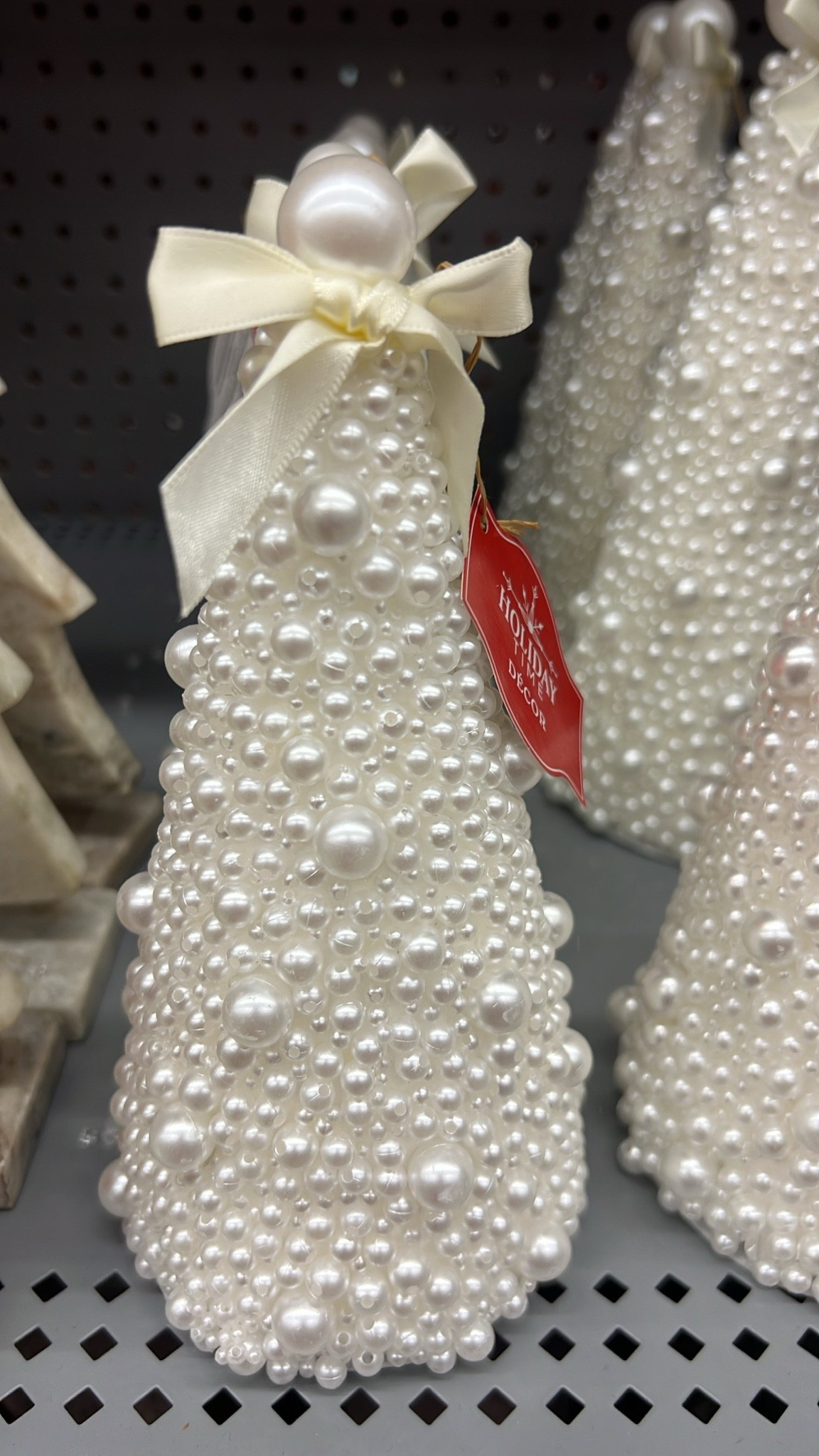First Christmas Post Of The Year?! ✨
Pearly Christmas trees are worth an early start. Seeing Christmas start to roll out at big retailers this week. It’s a lot to absorb so early (but as a part of the retail industry i get it)! Trees of both sizes linked here!

#LTKdayinmylife #LTKSeasonal #LTKHome