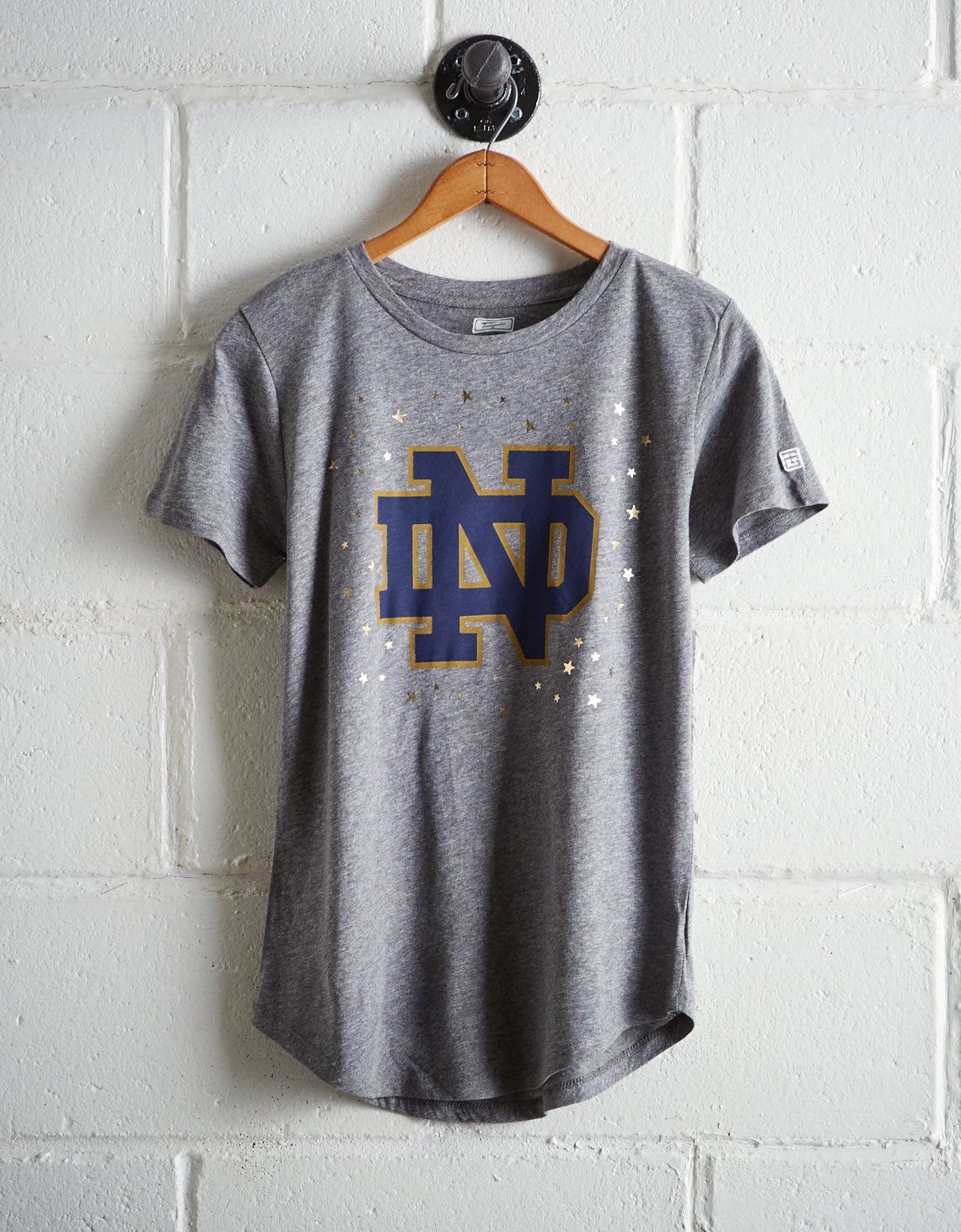 Tailgate Women's Notre Dame Reflective Stars T-Shirt, Gray Heather | American Eagle Outfitters (US & CA)
