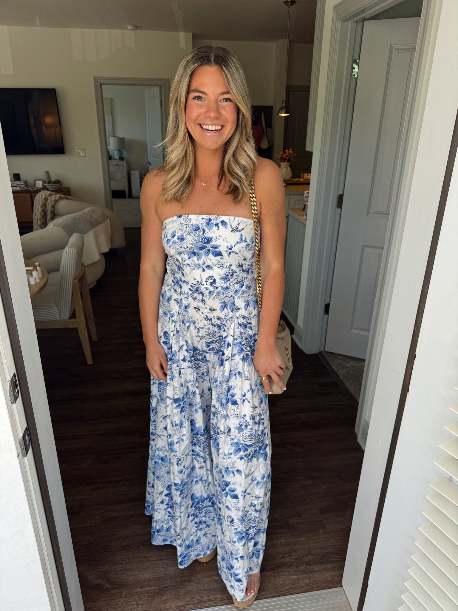 Blue and white jumpsuit!!! Absolutely love this!! Grab it while it’s in stock!!!

#LTKstyletip #LTKbeauty #LTKfindsunder100