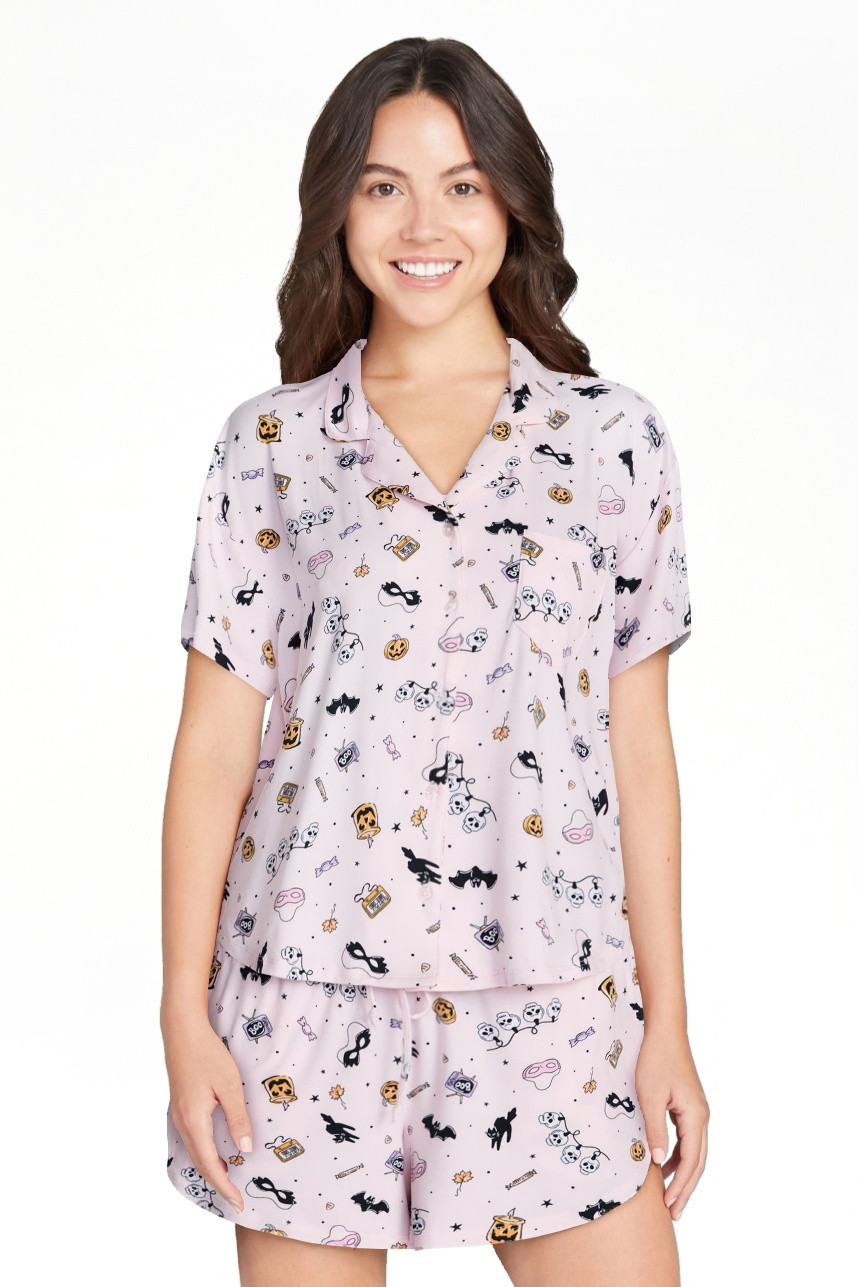 Halloween Women's Notched Top and Shorts Pajama Set from Way to Celebrate, 2-Piece, Sizes XS-3X | Walmart (US)