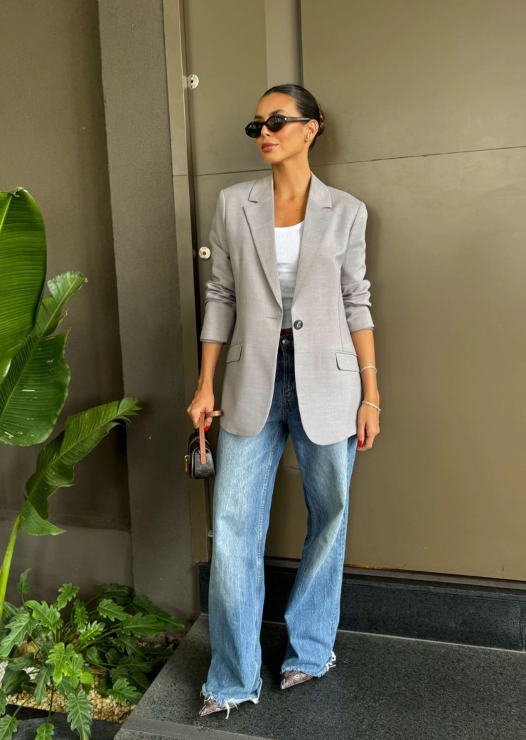 This elevated everyday outfit pairs relaxed straight-leg jeans with a structured gray blazer and simple white tank for a polished minimalist look.
Clean tailoring, classic denim, and sleek accessories create an effortless outfit formula that feels modern, refined, and perfect for city style. 

 #LTKootd #LTKmomlife