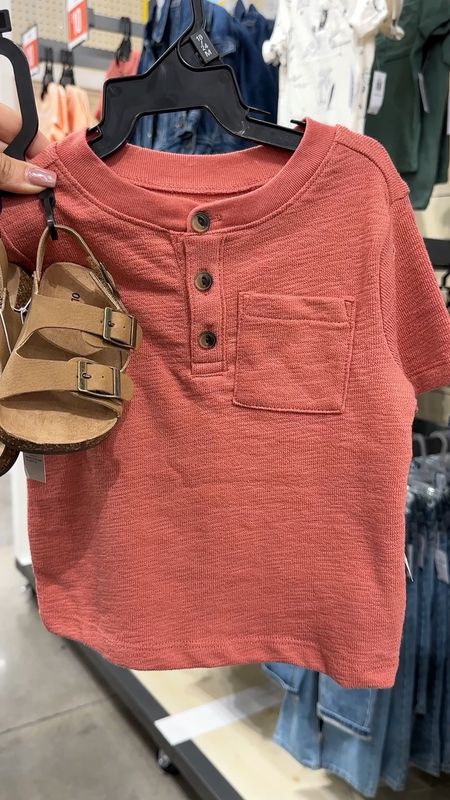 This matching toddler Henley tees are on sale!!! Along with the sandals that are 50% off! 

Old Navy Fashion, Baby Boy Style, Toddler Boy Fashionn

#LTKbaby #LTKsalealert #LTKkids