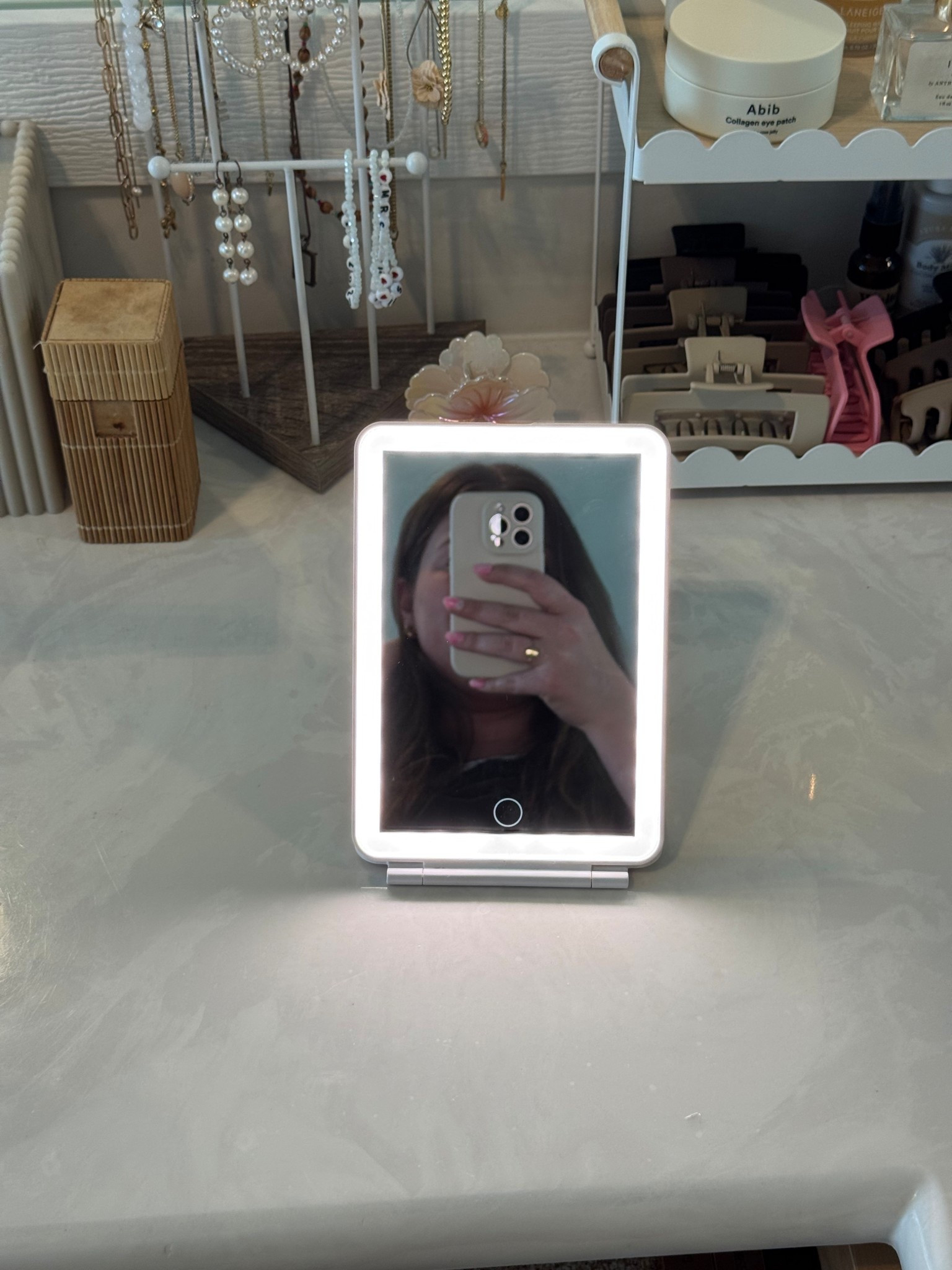 Travel makeup mirror - rechargeable!! PERFECT for all my trips

#LTKdayinmylife #LTKTravel #LTKgrwm