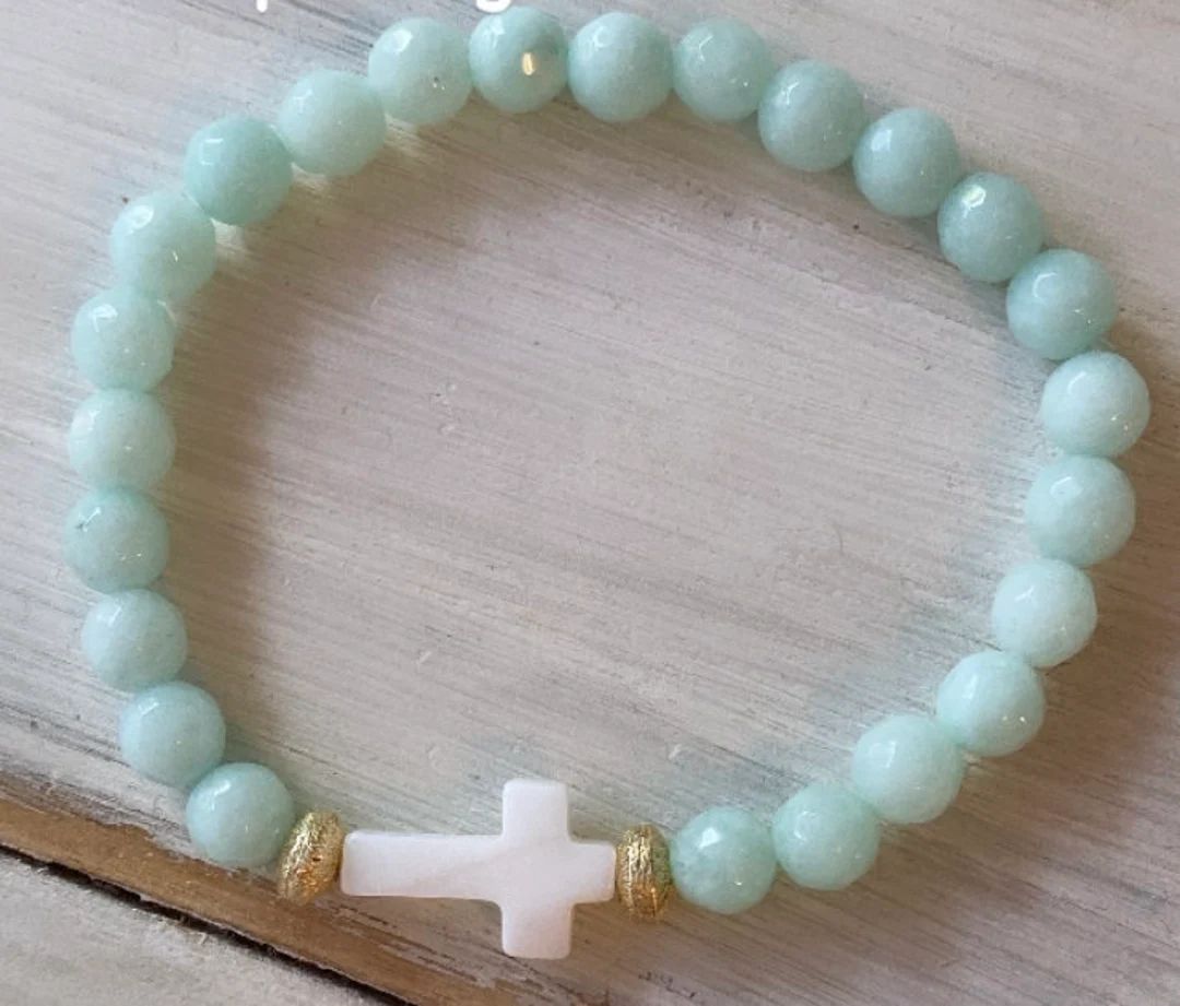 Jade beaded bracelet with mother of pearl cross | Etsy (US)