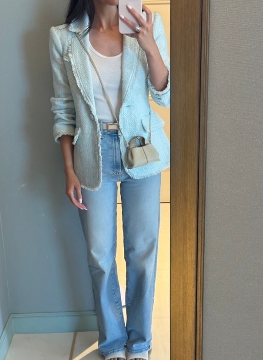 This blazer from Cinq à Sept in Glacial Blue is everything and more 😍 Paired with my favorite micro numéro neuf Polène bag! 

#LTKgrwm #LTKHoliday #LTKootd