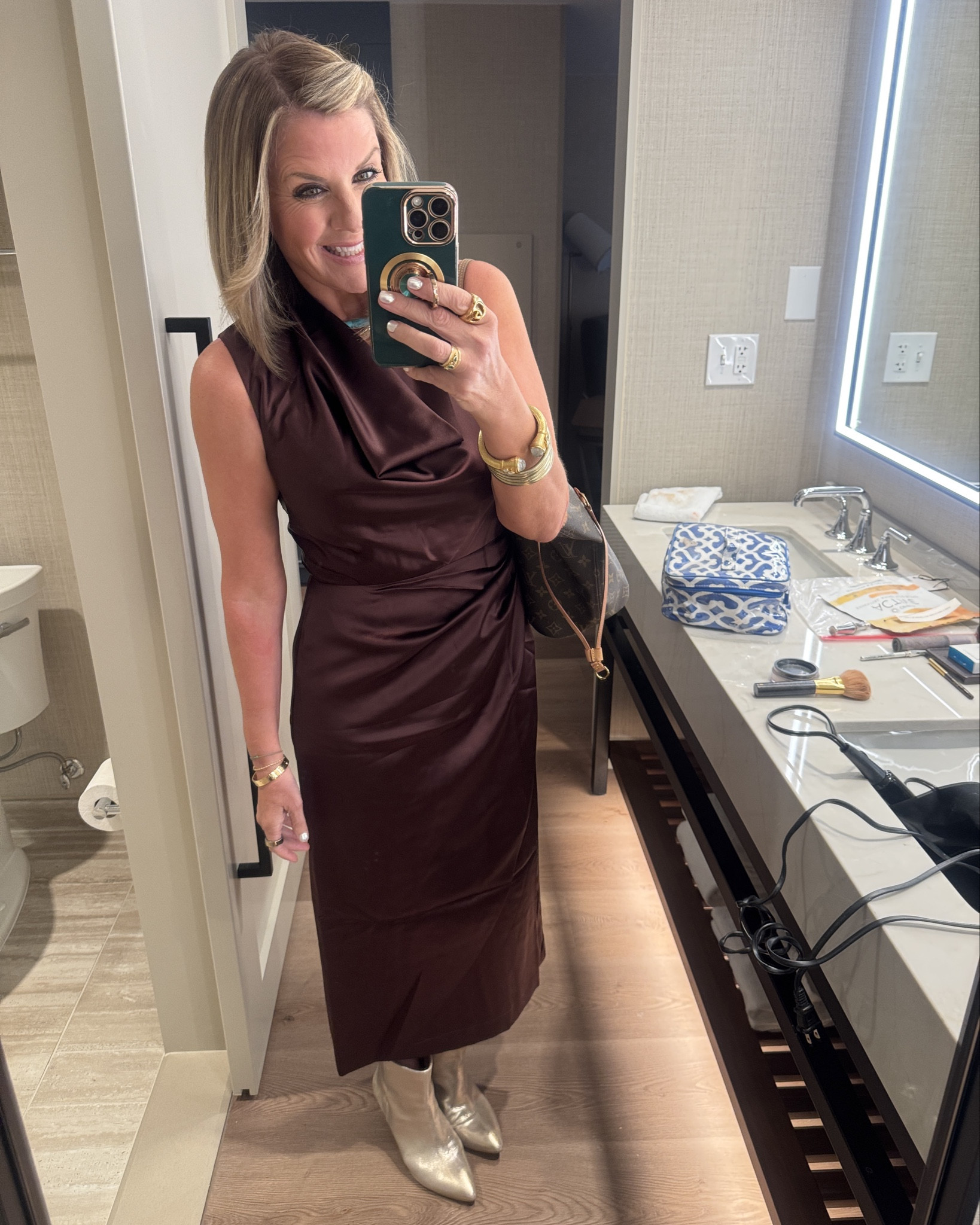 The Holy Grail of dresses! 
And you can wear a real bra!! B

I'm obsessed with the ease and comfort of this and I always like to wear long on stage because I feel more powerful. 

I honestly couldn't decide between the colors but went with brown and my best friend margaret Ann took the chartreuse!  