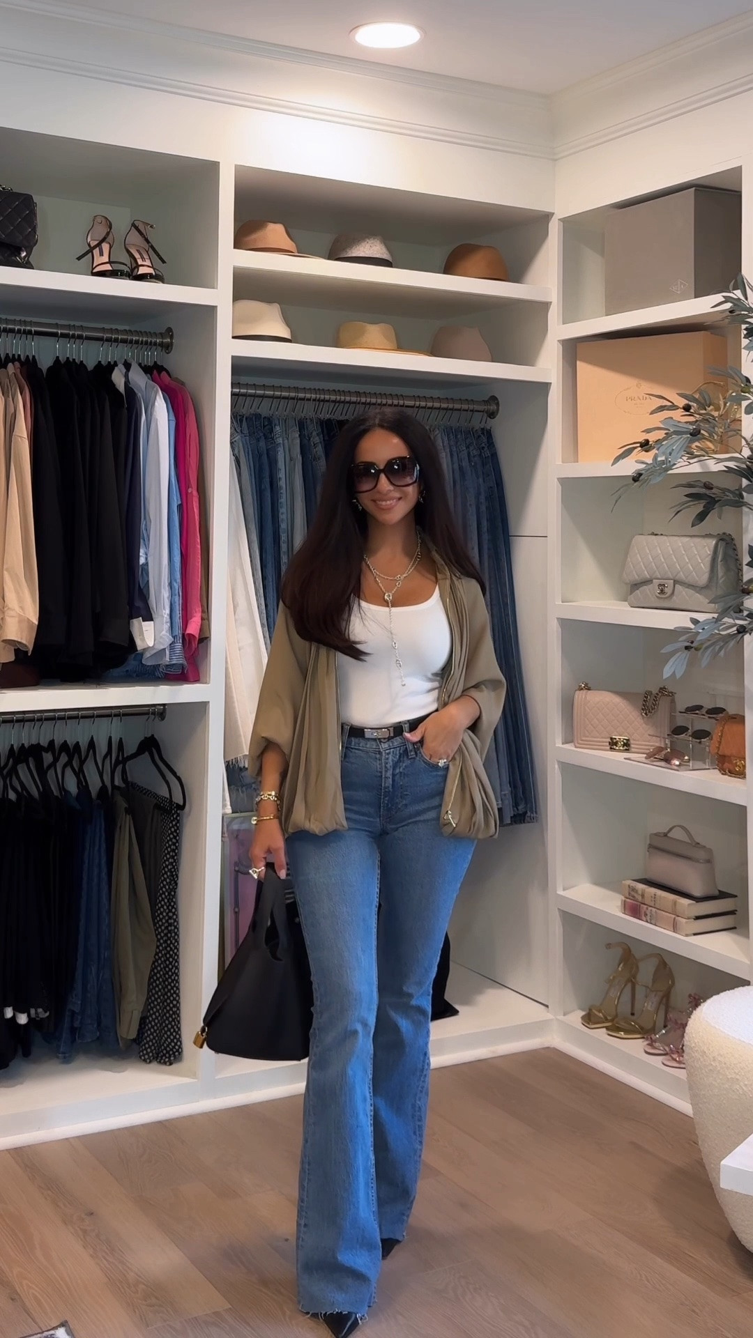 4 ways to style an Amazon jacket for early fall outfit ideas 

Rita Salmo | petite fashion inspo | viral Amazon jacket | fall fashion

#LTKOver40 #LTKPetite