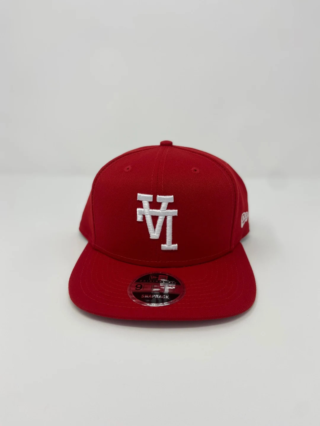 Upside Down "la" Red (white Thread) - Etsy | Etsy (US)