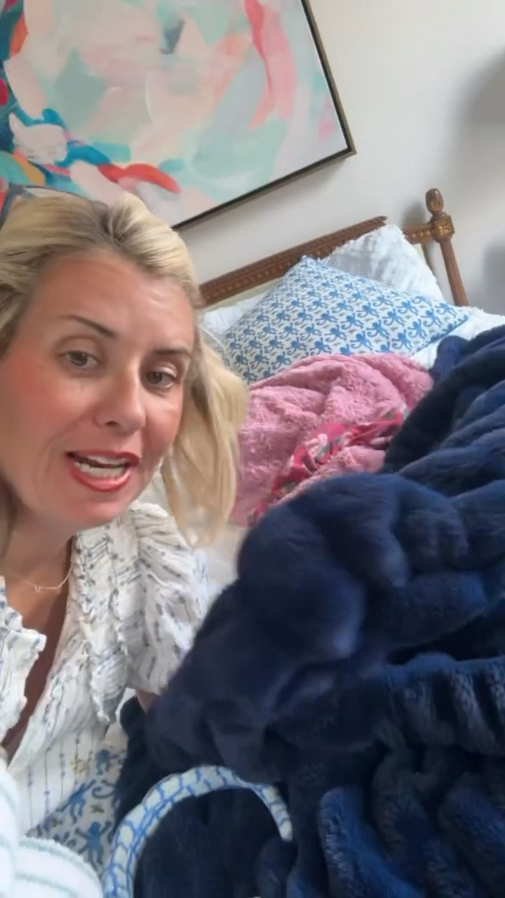 I just walked upstairs and I have to show y’all…literally on every bed are Lola blankets. They are a family favorite & on sale! Our favorite sheets, towels and pajamas are also BOGO FREE!!
*Use code CATHERINEBOGO at Cozy Earth
*Use CATHERINE35 at Lola Blankets

#LTKmomlife #LTKSaleAlert #LTKHome