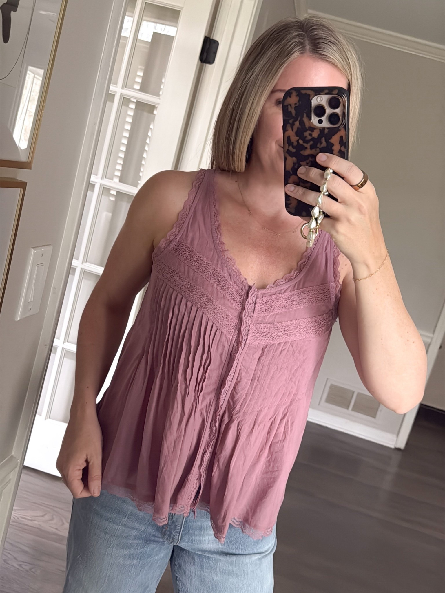 Spring and Summer pintuck swing top

Target, mauve top



#LTKSeasonal #LTKootd #LTKOver40