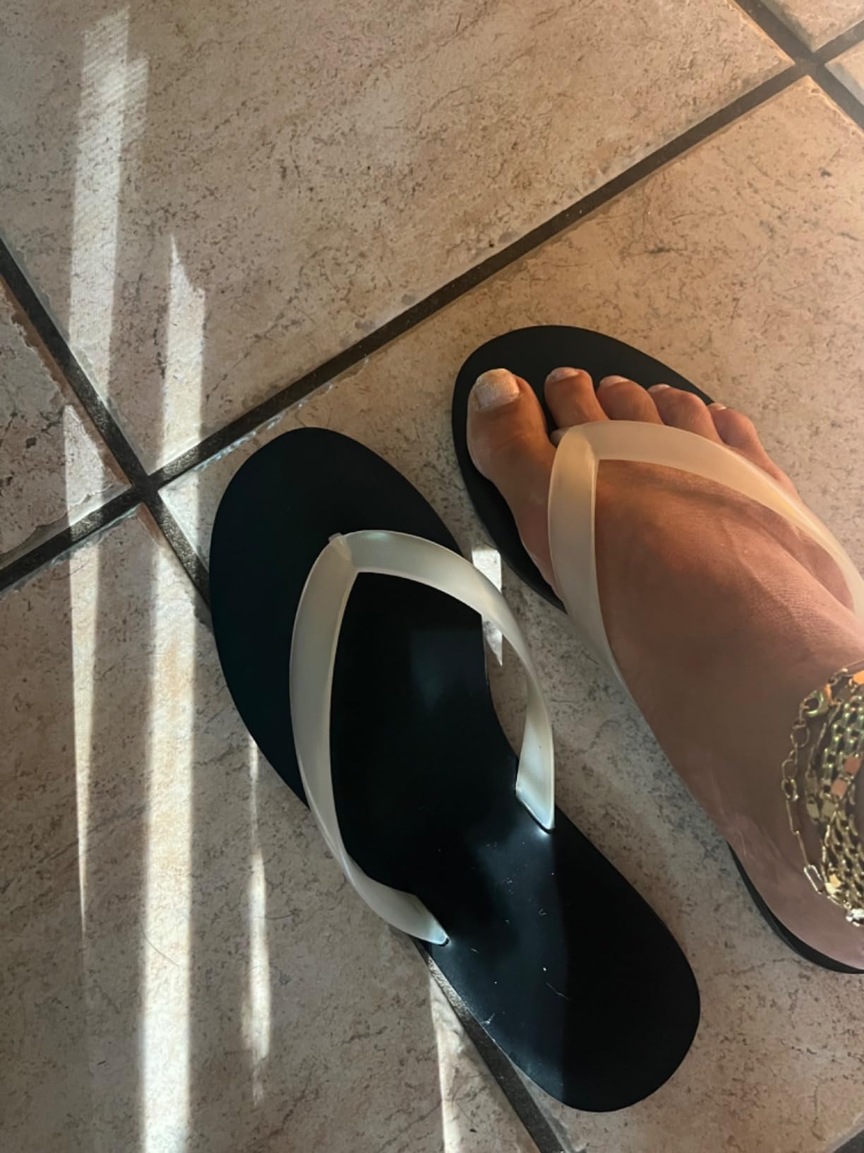 Jelly Beach Flip Flop Sandals for Women Clear Jelly Slip on Comfortable Thong Sandals Slides Sand... | Amazon (US)