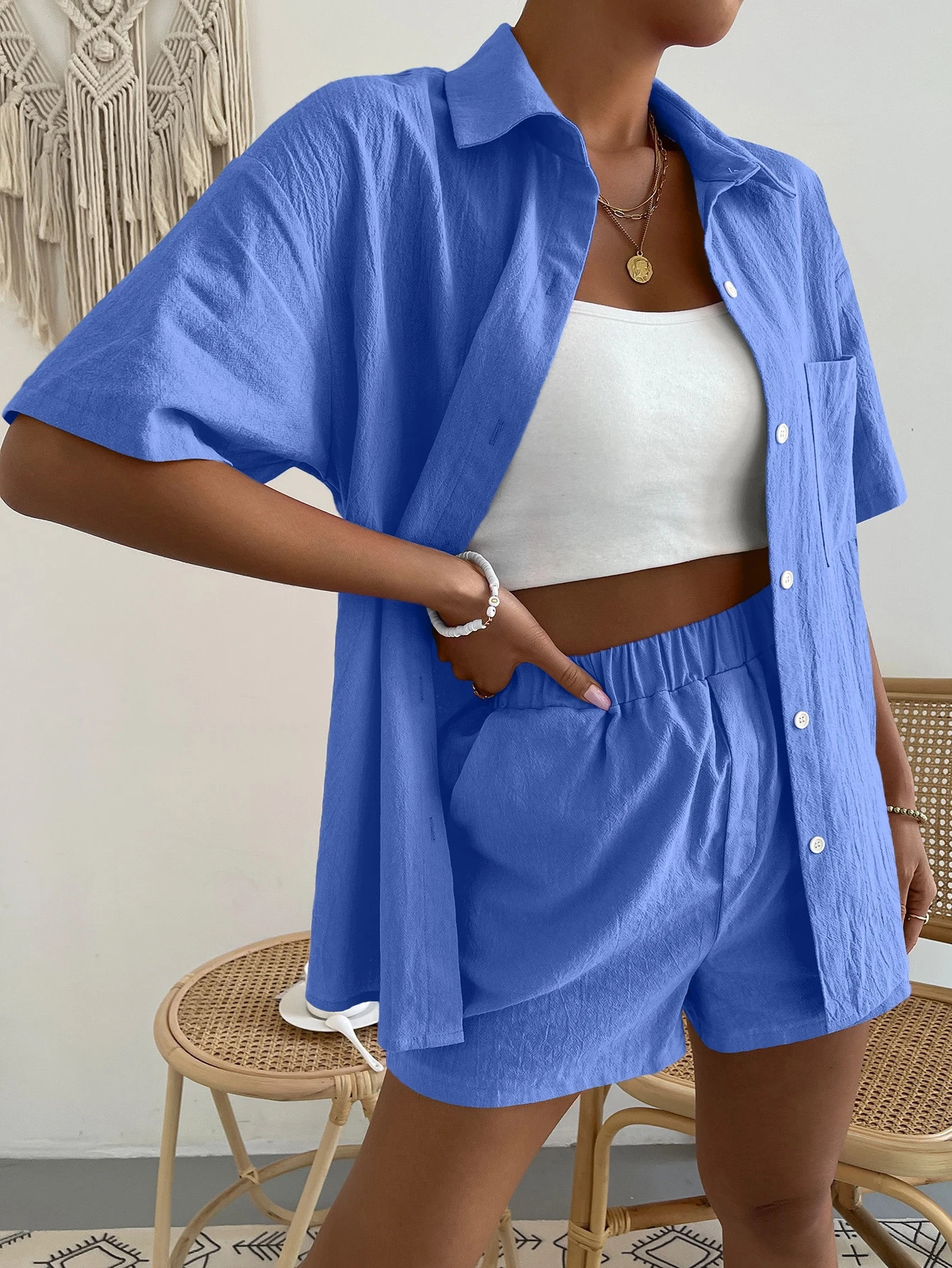 Solid Pocket Patched Drop Shoulder Blouse & Shorts | SHEIN