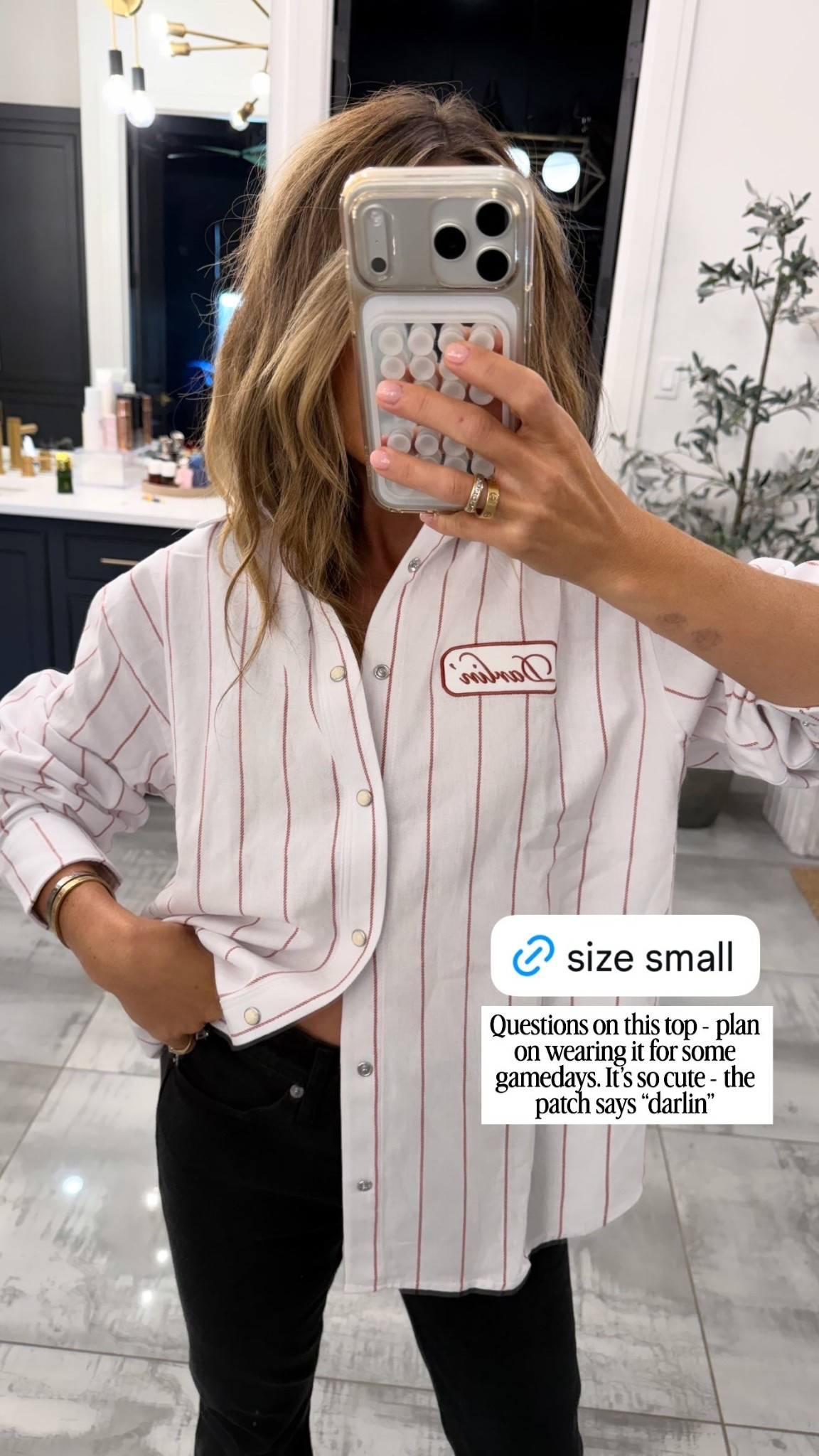 I plan wearing this top for some gamedays. It’s so cute!!

Women’s fashion, petite fashion, button up, fall fashion, game day outfit

#LTKootd