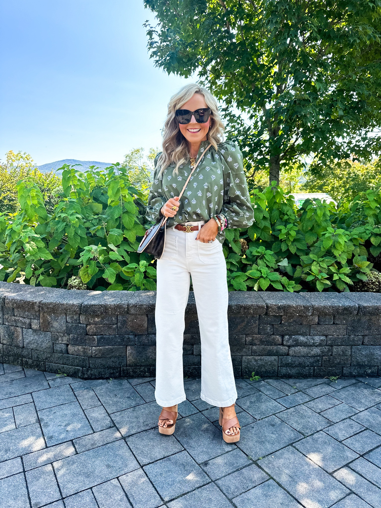 The Jolene Top in XS and Kimberly Jeans in Ecru (size 24) — the perfect fall everyday style and 15% off from avara either natasha15 || 

#LTKTravel #LTKFindsUnder100 #LTKSeasonal