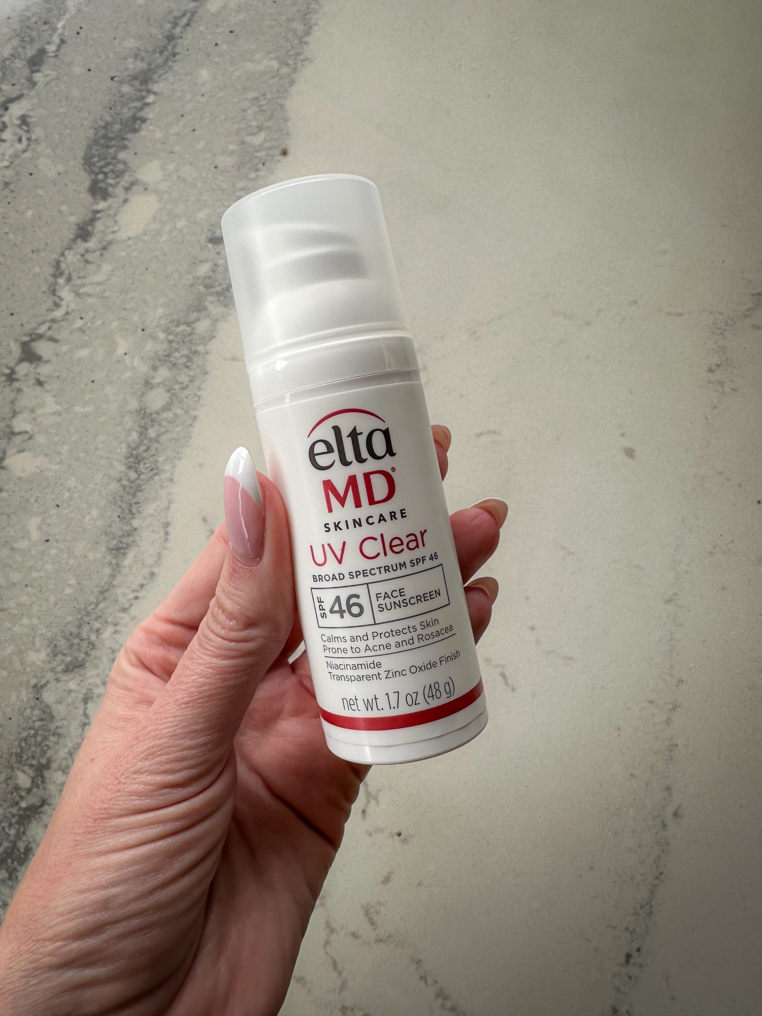 ☀️ EltaMD UV Clear SPF 46

The holy grail sunscreen. EltaMD UV Clear SPF 46 is oil-free, lightweight, and perfect for acne-prone or sensitive skin. It contains niacinamide to help calm redness and improve overall tone while protecting with broad-spectrum SPF 46.

It blends seamlessly, wears beautifully under makeup, and doesn’t leave a white cast. This is the sunscreen dermatologists constantly recommend — and for good reason.