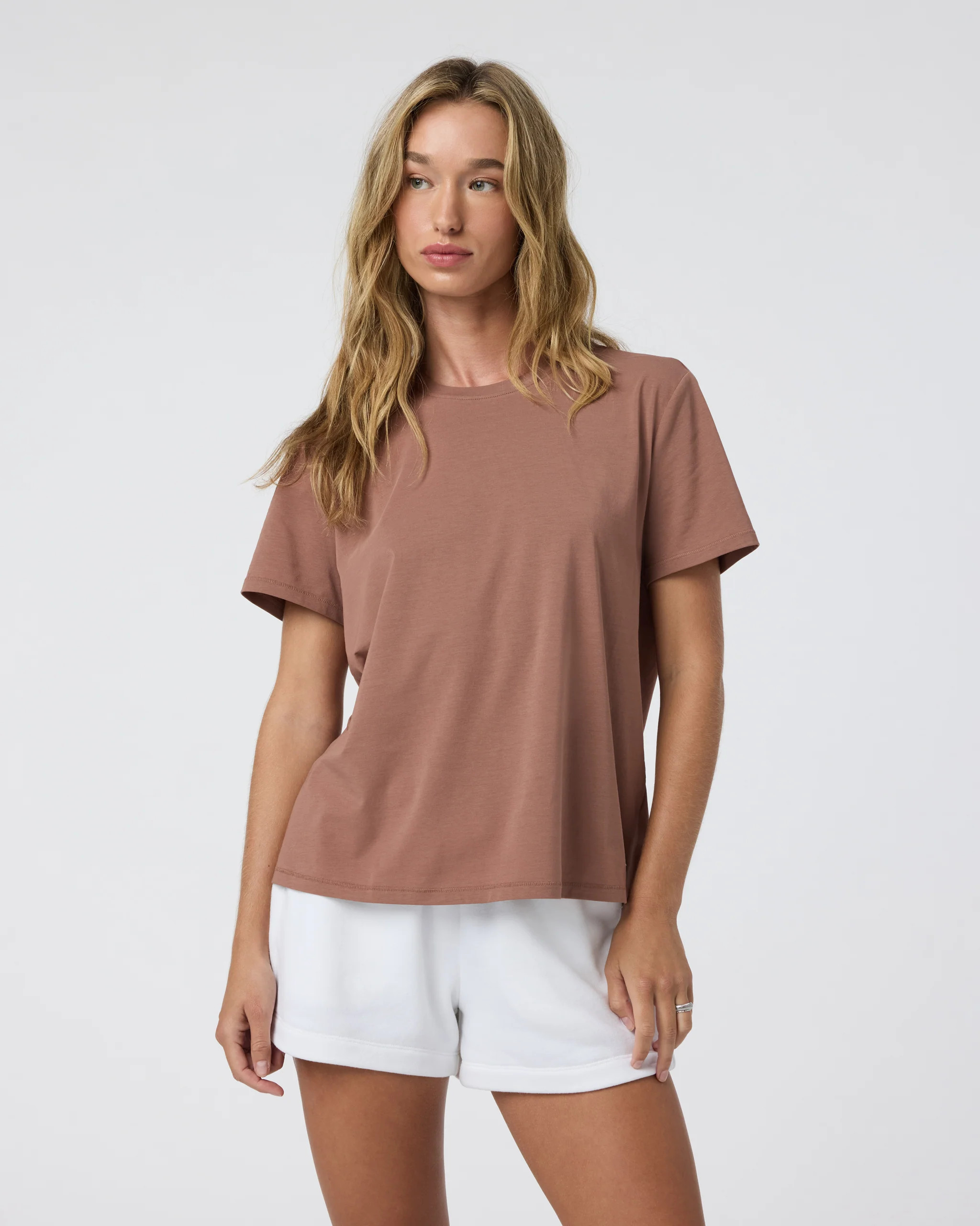 Feather Tee | Women's White Lightweight Tee | Vuori | Vuori Clothing (US & Canada)