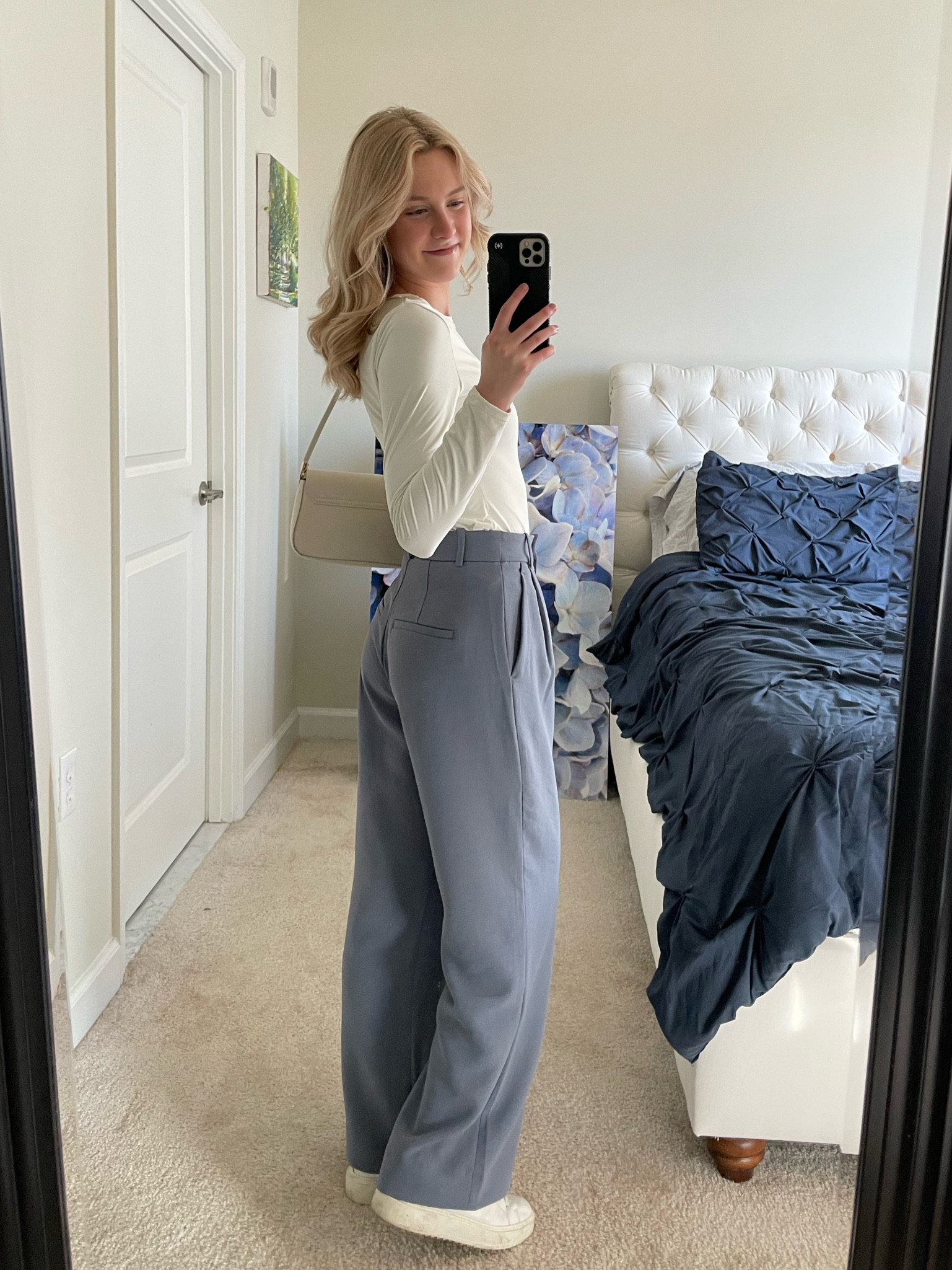 Business casual fit
Size S in top - comfiest skims dupe!!
25 short in trousers
Size 6 in sneakers
#abercrombie #amazon #stevemadden #workwear #businesscasual #trousers #skimsdupe 

#LTKfindsunder100 #LTKSpringSale #LTKworkwear