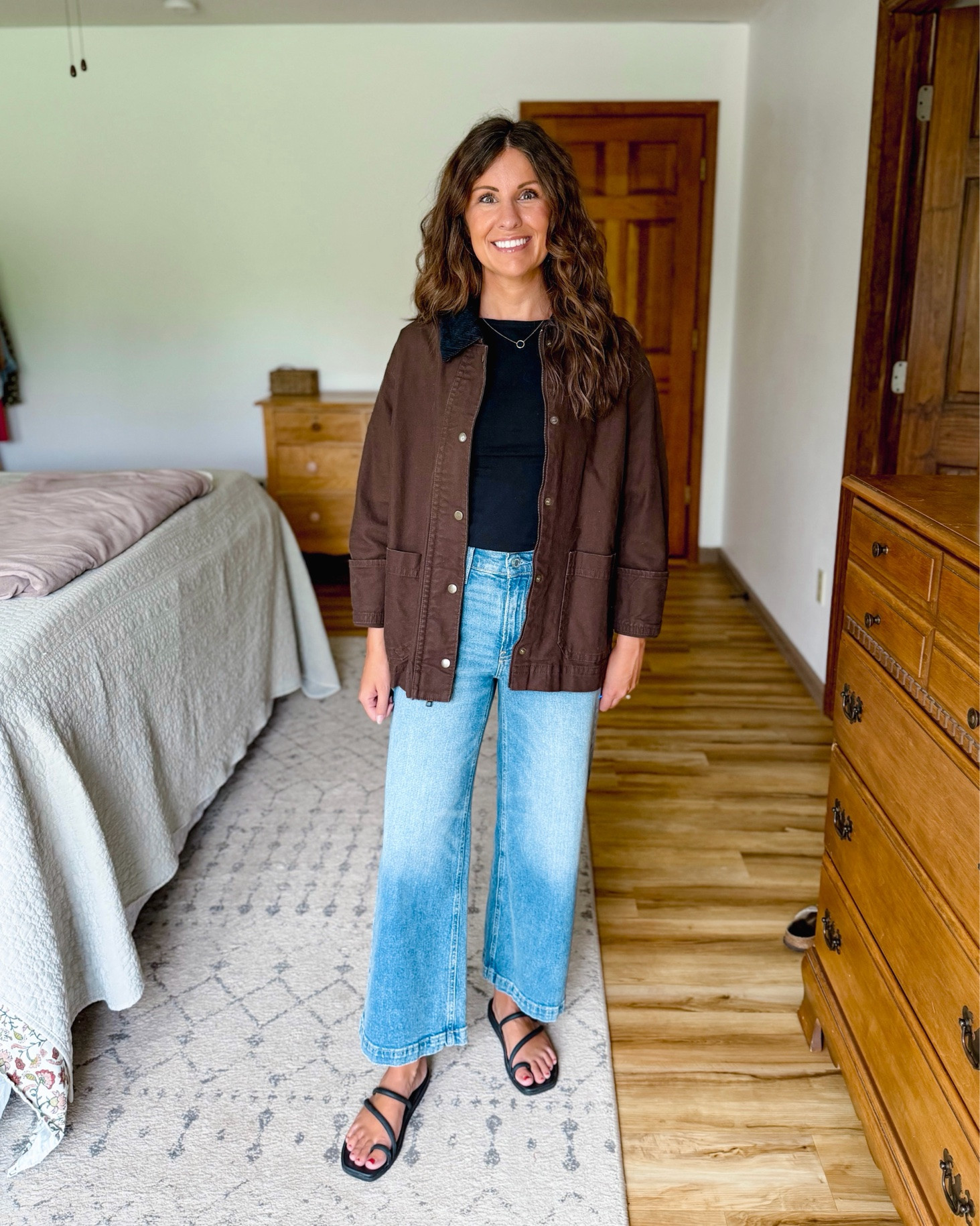 small in my boat neck tank, 24 short/petite in my jeans, and 6 in my croc sandals.
My brown barn jacket is from last year so I linked a bunch of similar ones!

#LTKPetite #LTKSeasonal #LTKootd