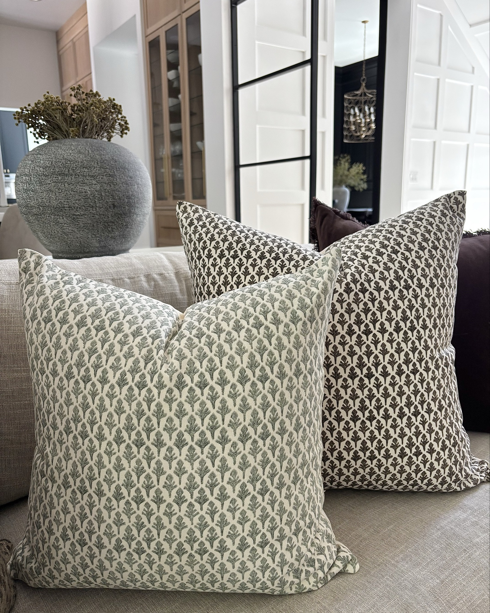 Beautiful new pillow covers that are so affordable from Amazon.  Seen here in colors charcoal black and olive green. I also have the light taupe color. I have 24” and 20” sizes. Linking favorite pillow insert as well.


#LTKHome