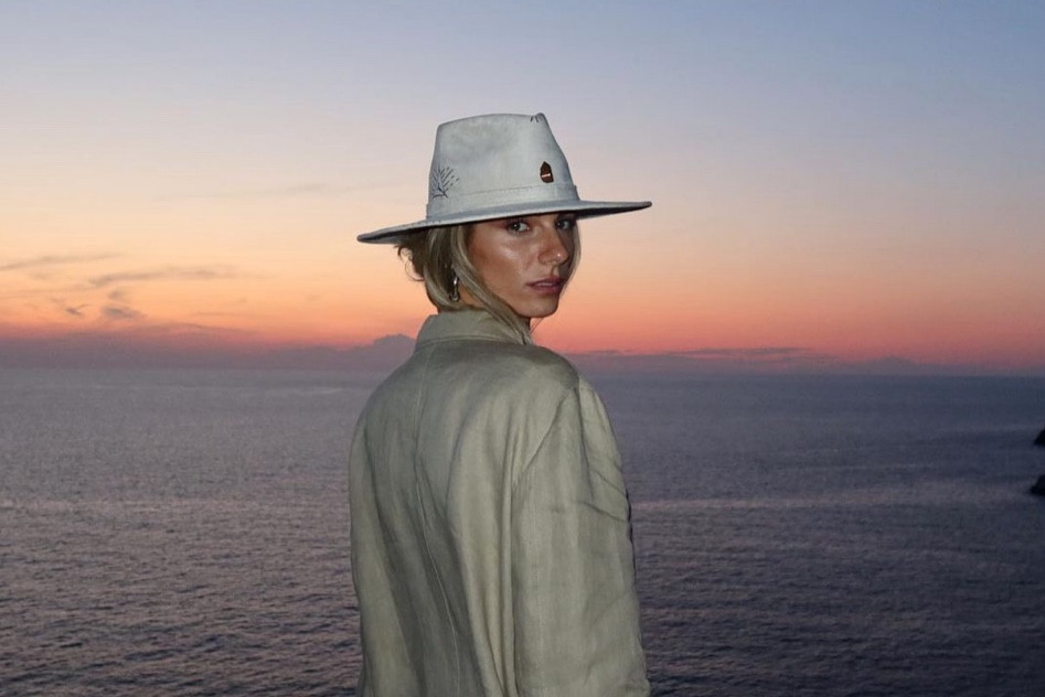 Sunset moment

#LTKeurope #LTKstyletip #LTKU