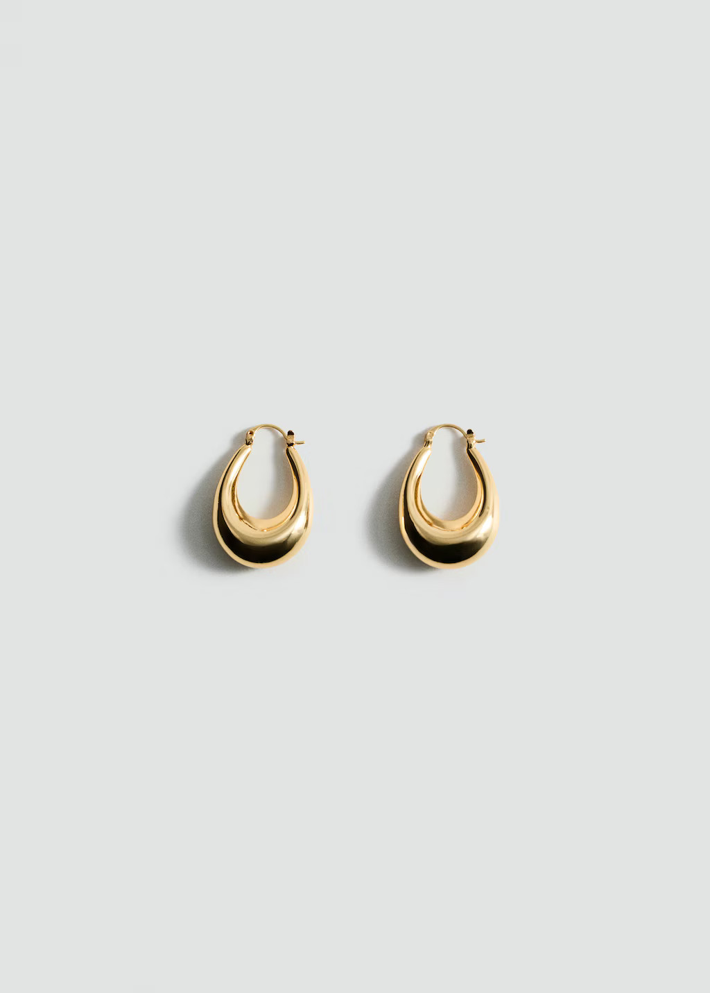 Oval hoop earrings - Women | MANGO USA | Mango (US/MX/AU)